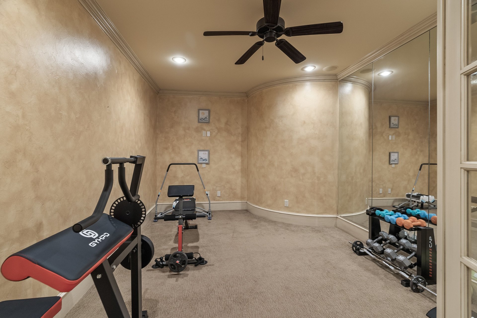 106 Orle Dr