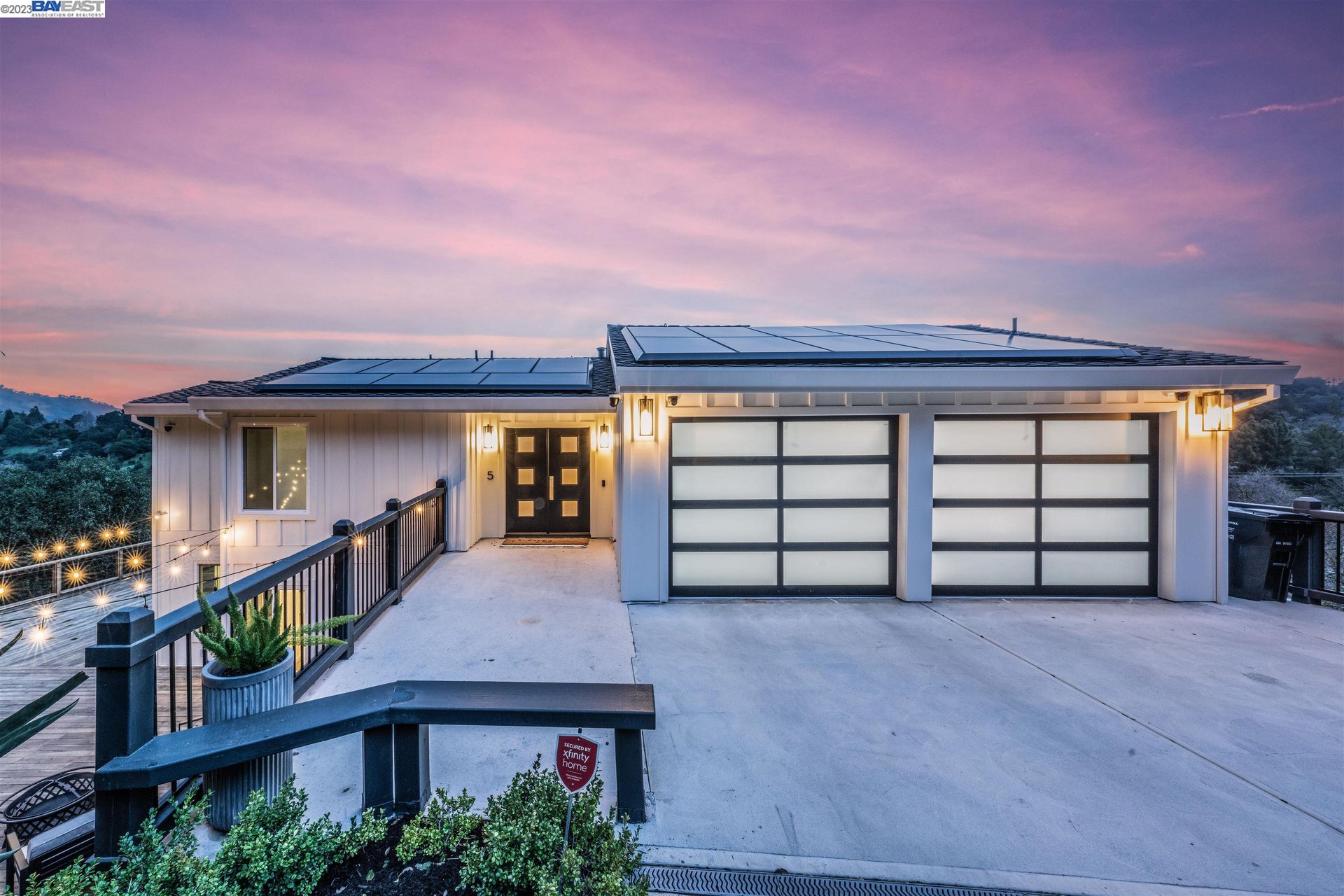 5 Wanda Ln