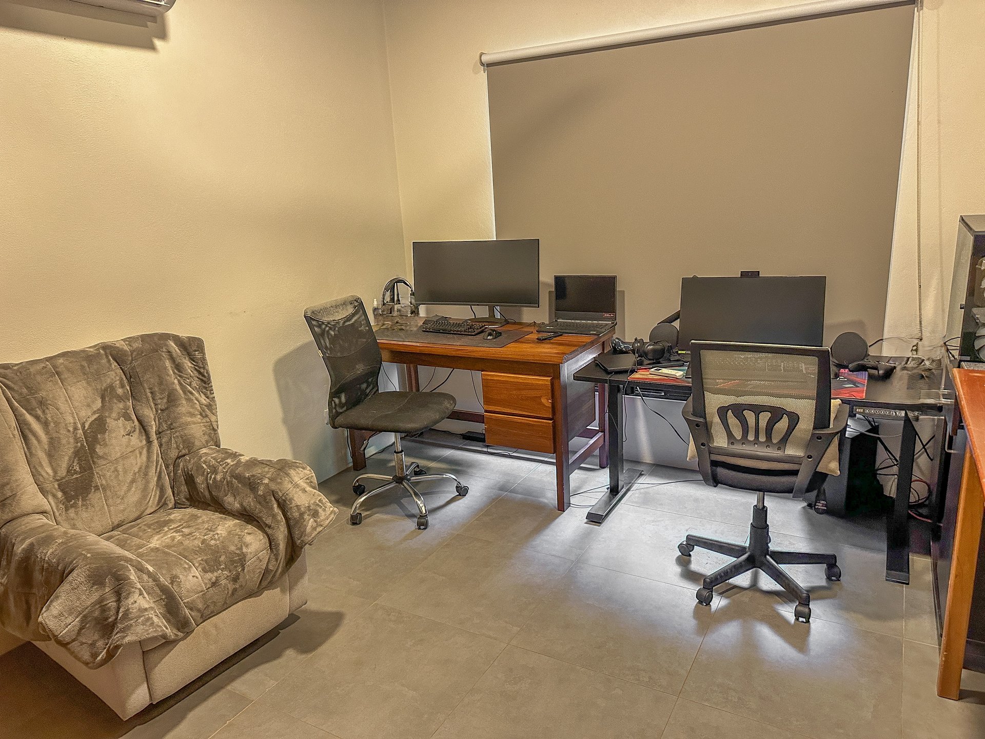 Charming 2-Bedroom Home in the Heart of Ojochal – Privacy, Convenience, and Opportunity Await!