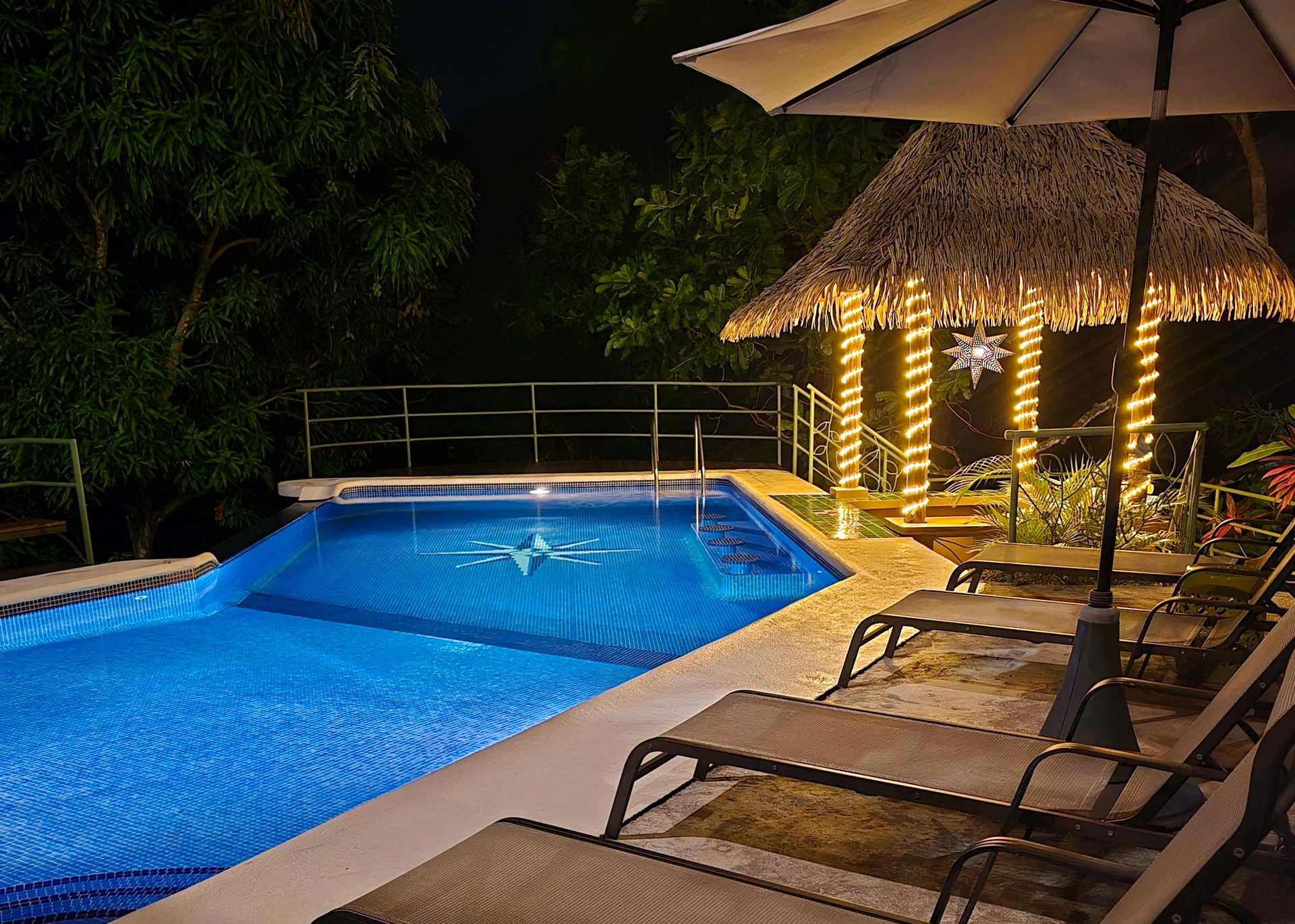 Exclusive Villa Grande: 5-Bedroom Retreat with Panoramic Jungle & Sea Views Manuel Antonio