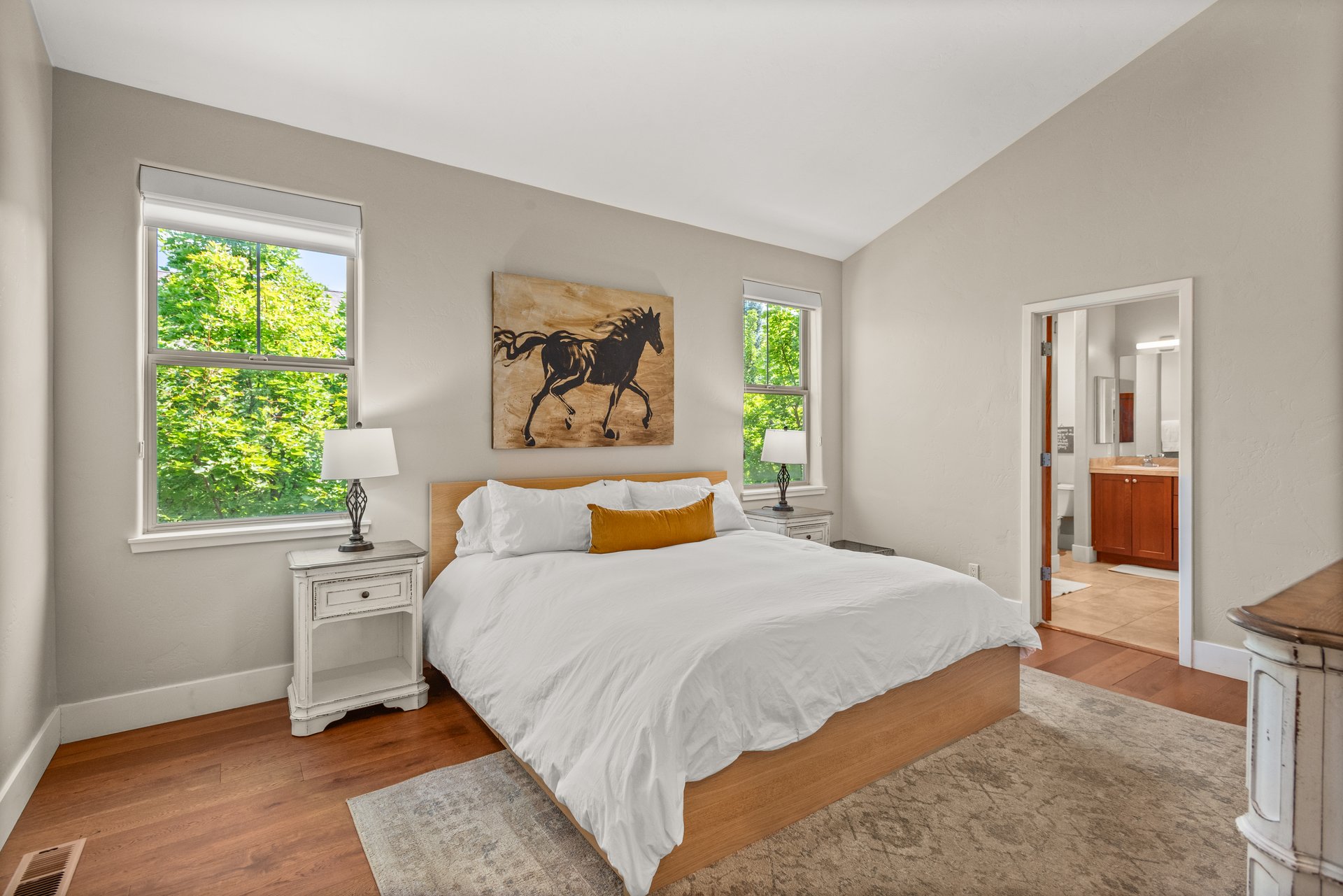 Warm & Inviting Willits Townhome