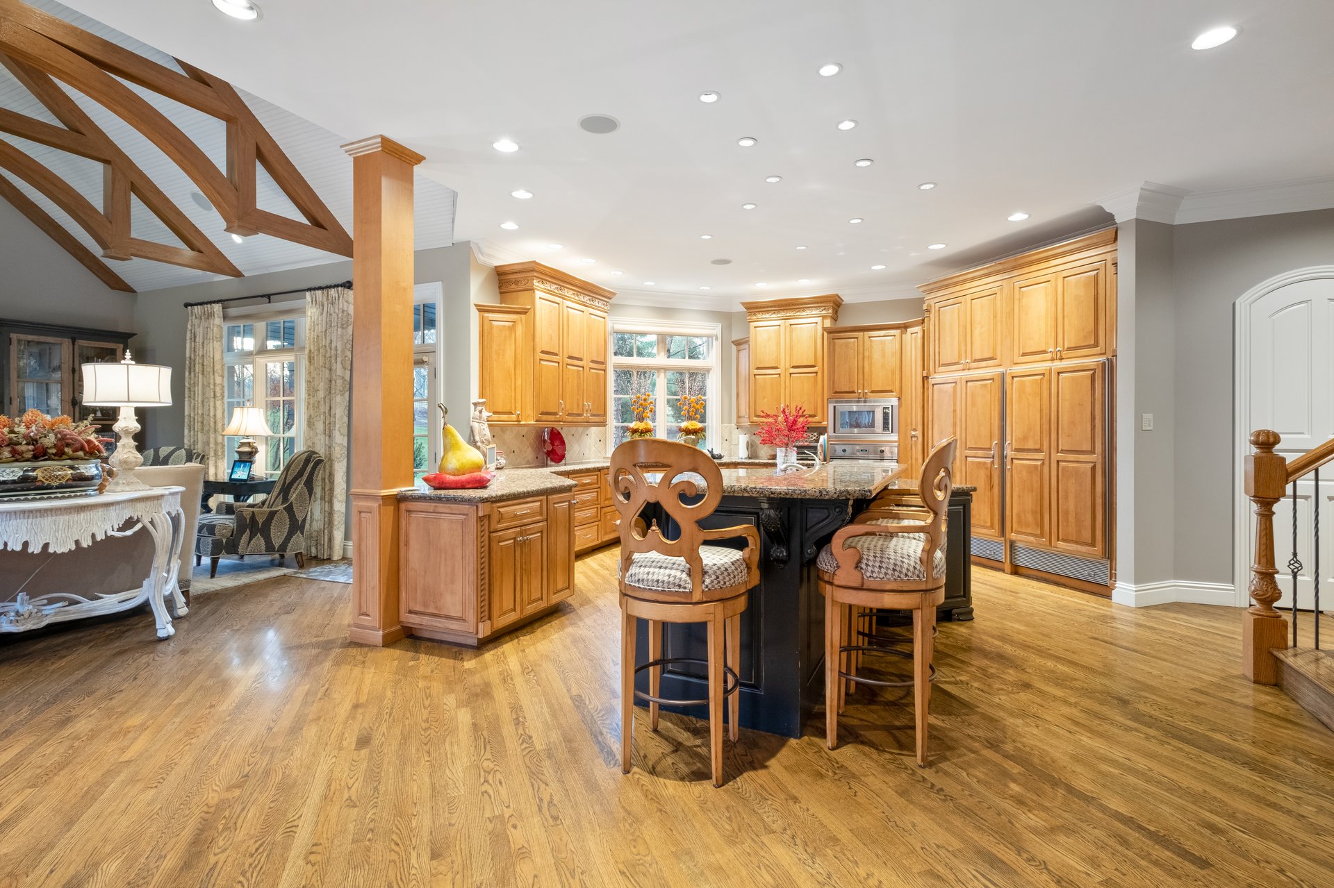 A Town & Country Sanctuary on 2+ Acres With a Surprising Backdrop 