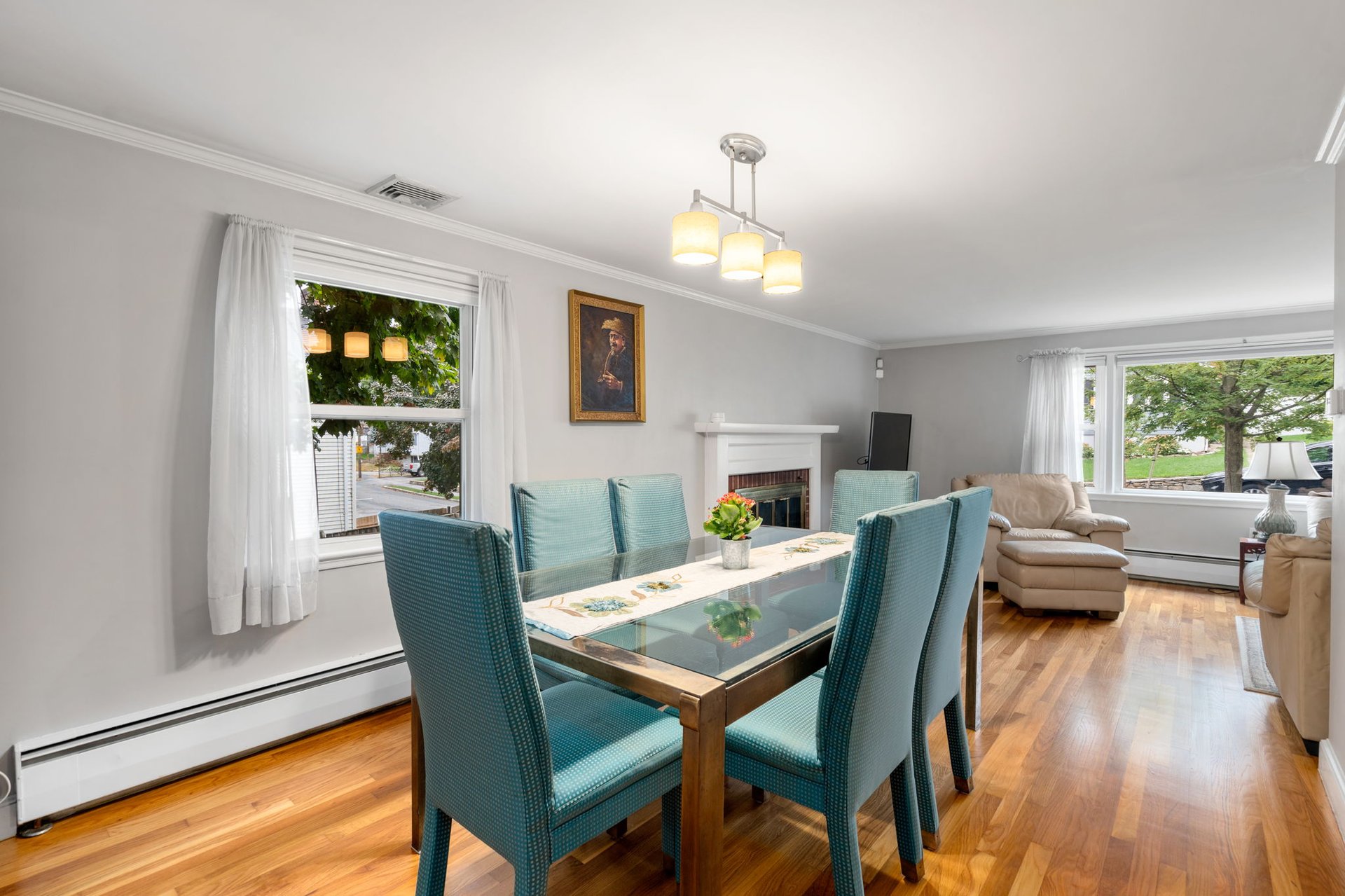 144 Plymouth Ave