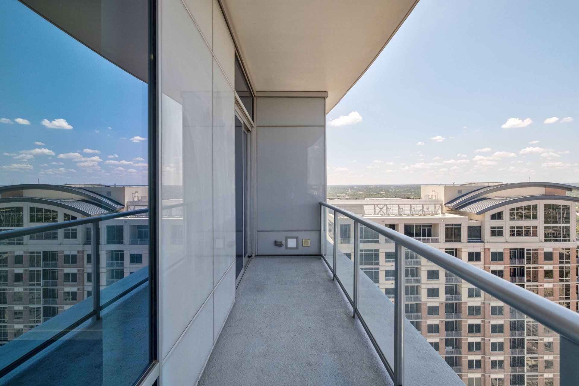 200 Congress Ave #37A