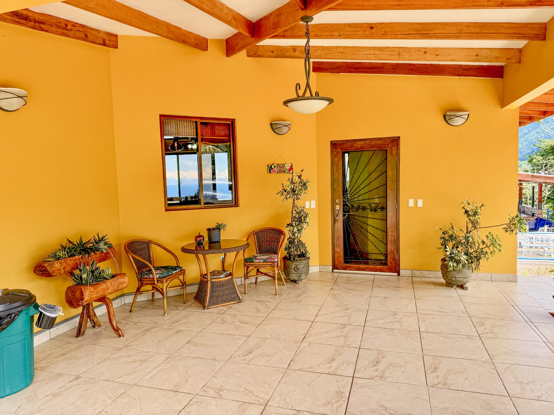 Luxury 4-Bed Villa with Ocean Views & Infinity Pool in Ojochal