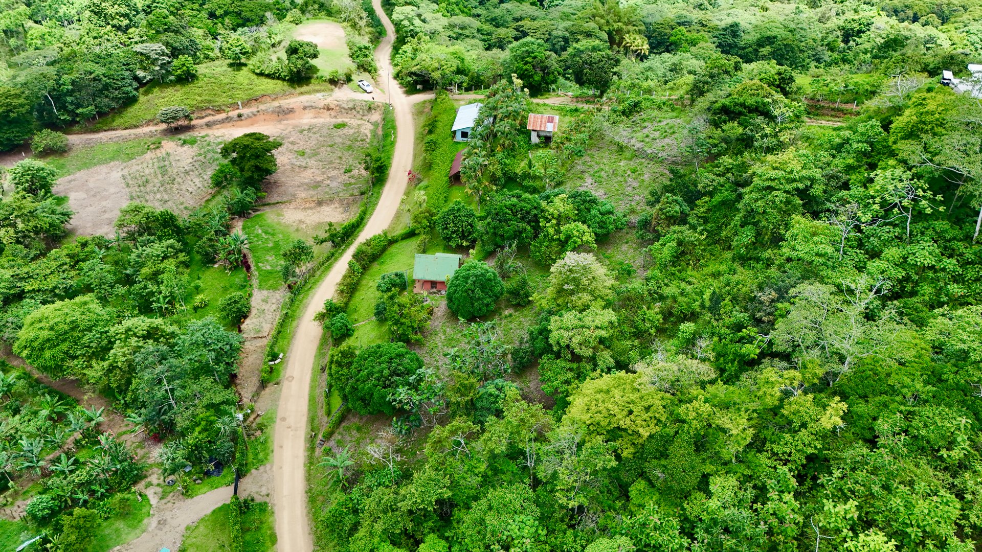 Ocean & Mountain View Lot with Multiple Building Sites-20 Minutes from Uvita
