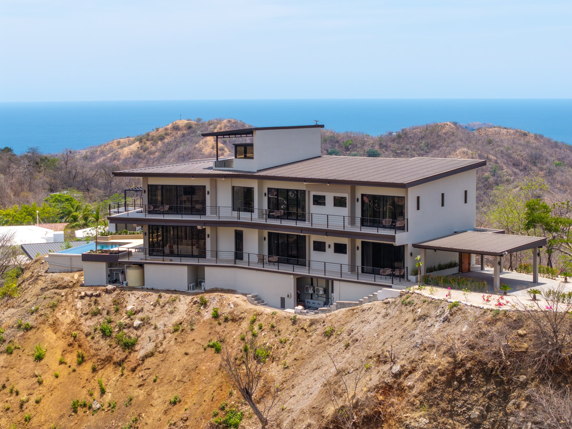 Casa Vista Escondida | 5 Bedroom Ocean View Estate with Seller Financing & Additional Lot in Playa Potrero Costa Rica