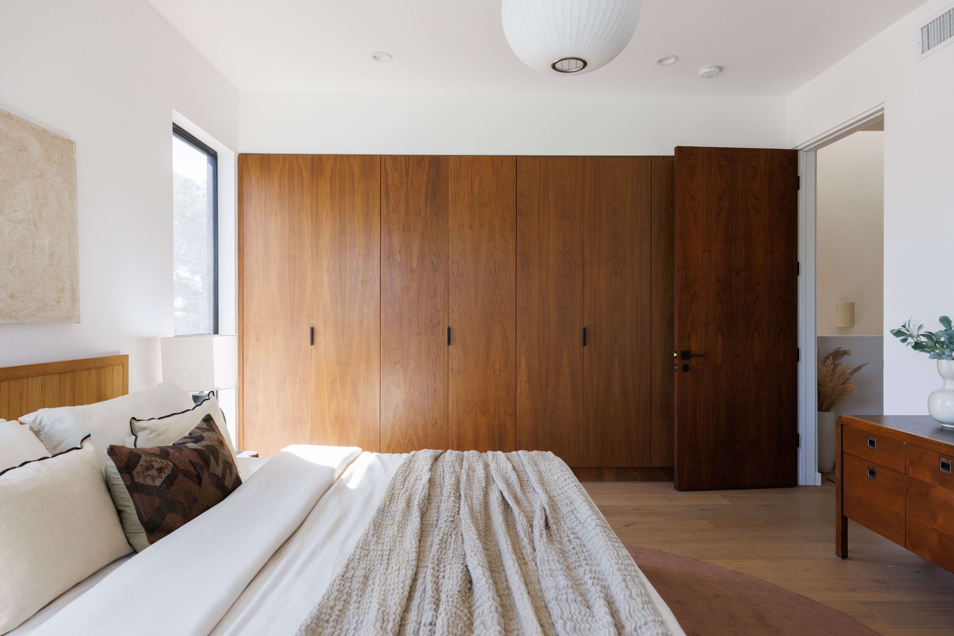 A Chic and Private New Construction in Silver Lake