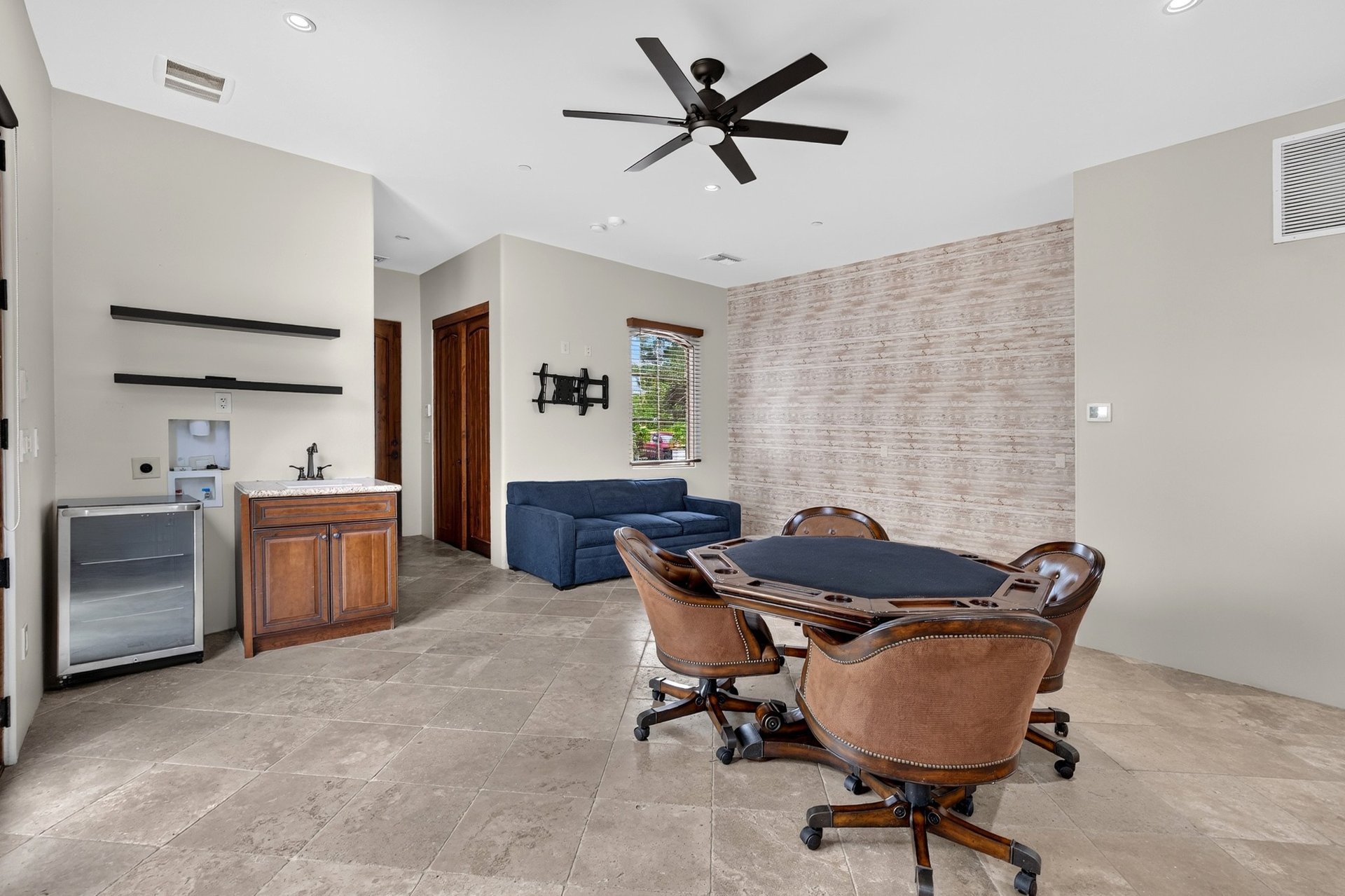 5807 E ORANGE BLOSSOM Lane