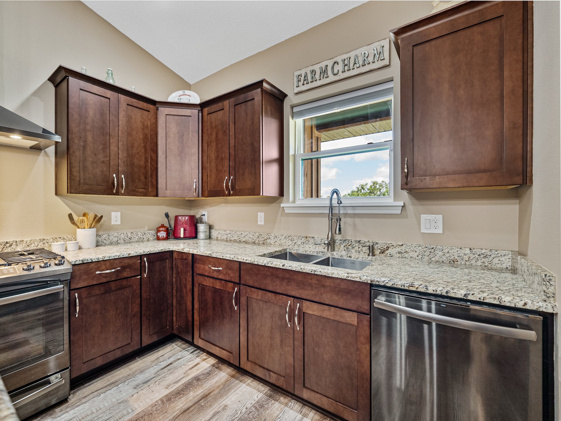 35657 Ashley Lane