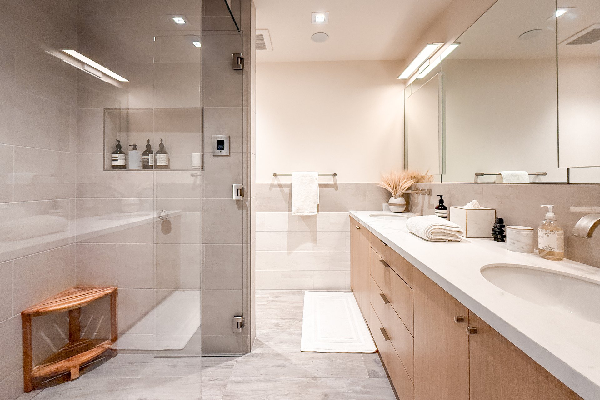 Der Berghof Condo with Unparalleled Comfort and Design