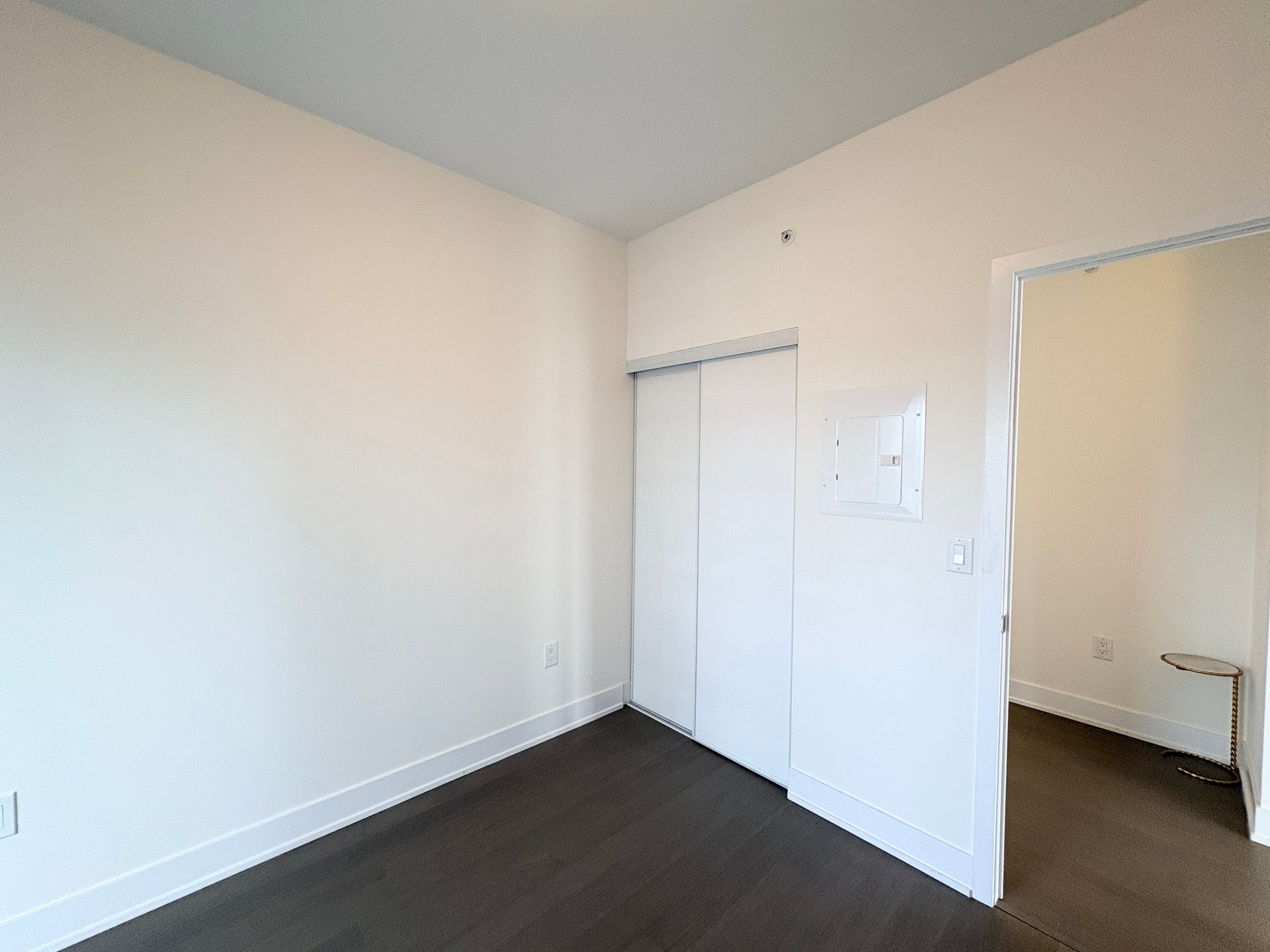 20 Shore Breeze Drive 1502