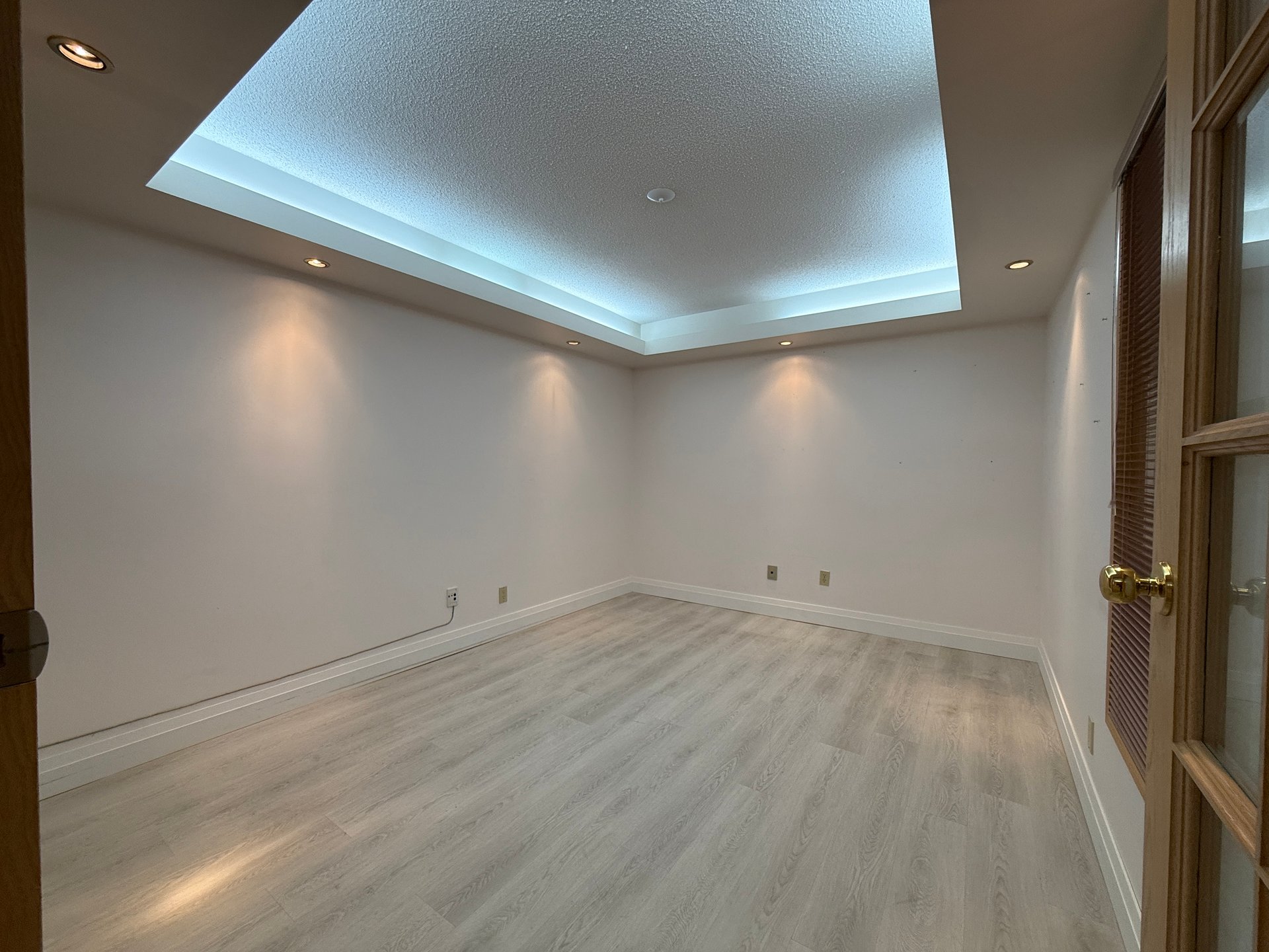 390 Davis Dr LL2