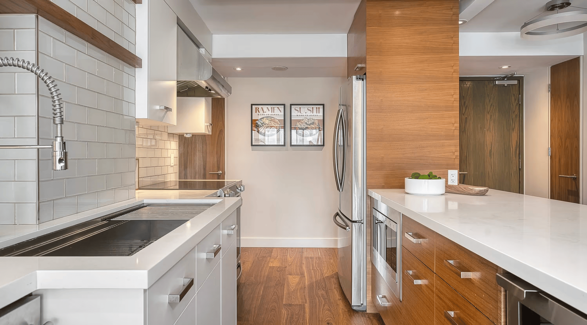 50 Lombard St #2104