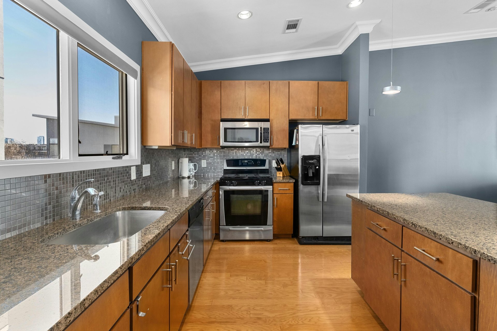 1702 S Lamar Blvd #28