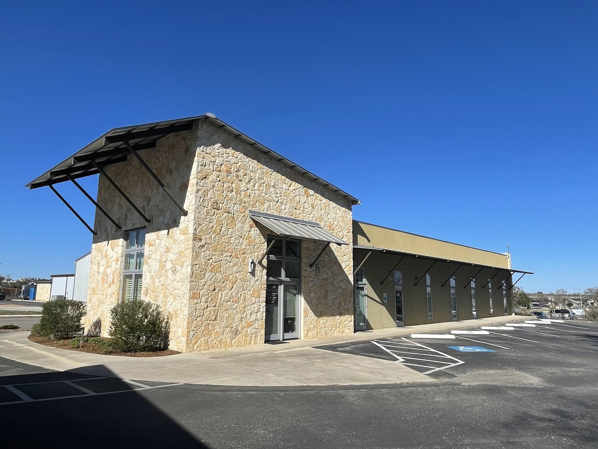 Scenic Loop Business Park | JUST LEASED