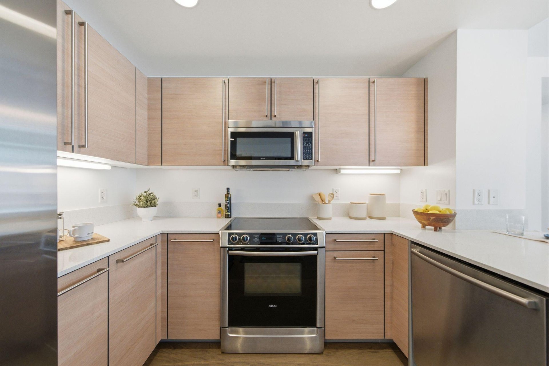 1160 Mission Street # 907