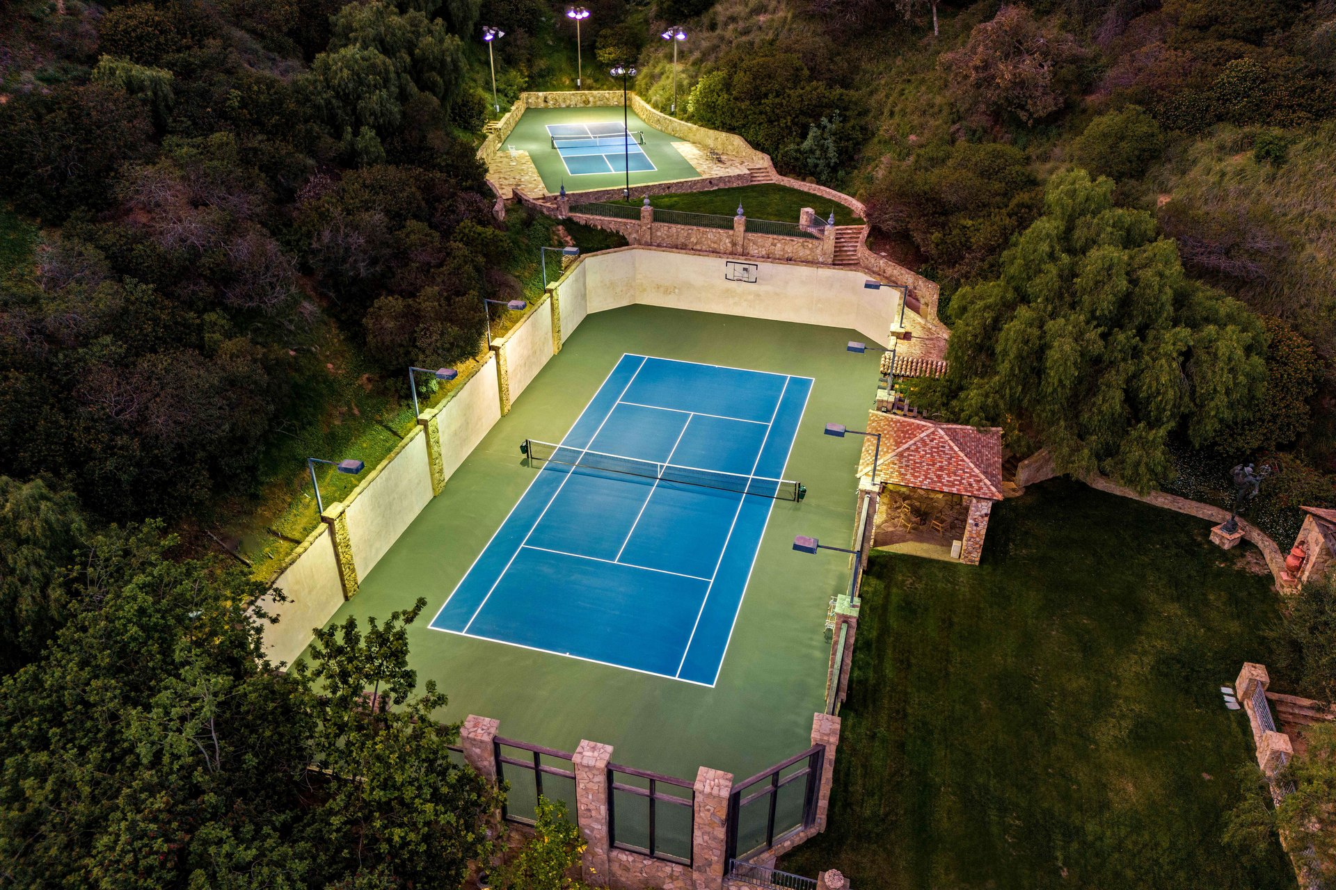 9631 Cedarbrook Dr