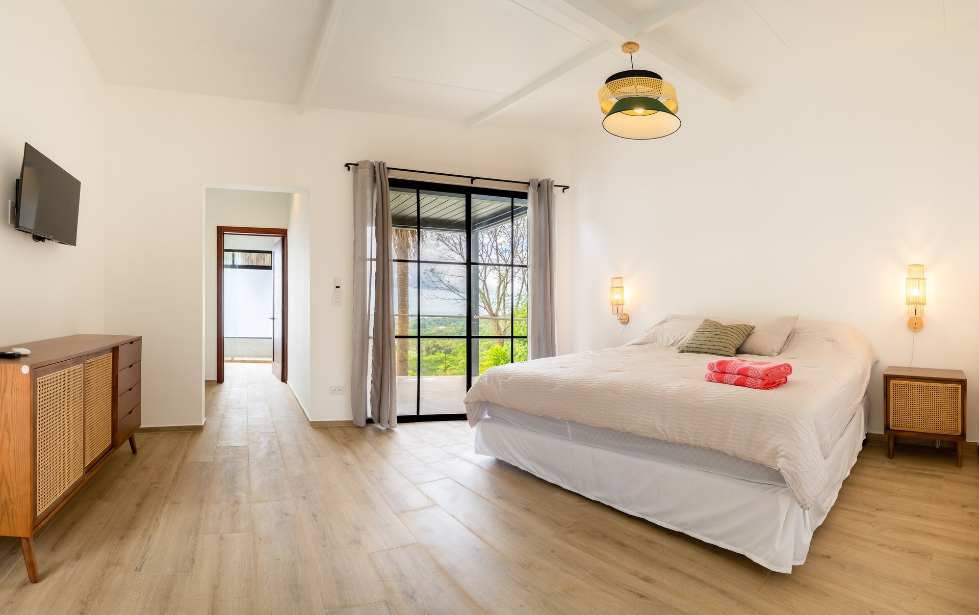 Villa Leoni Sunset Ocean View Sanctuary