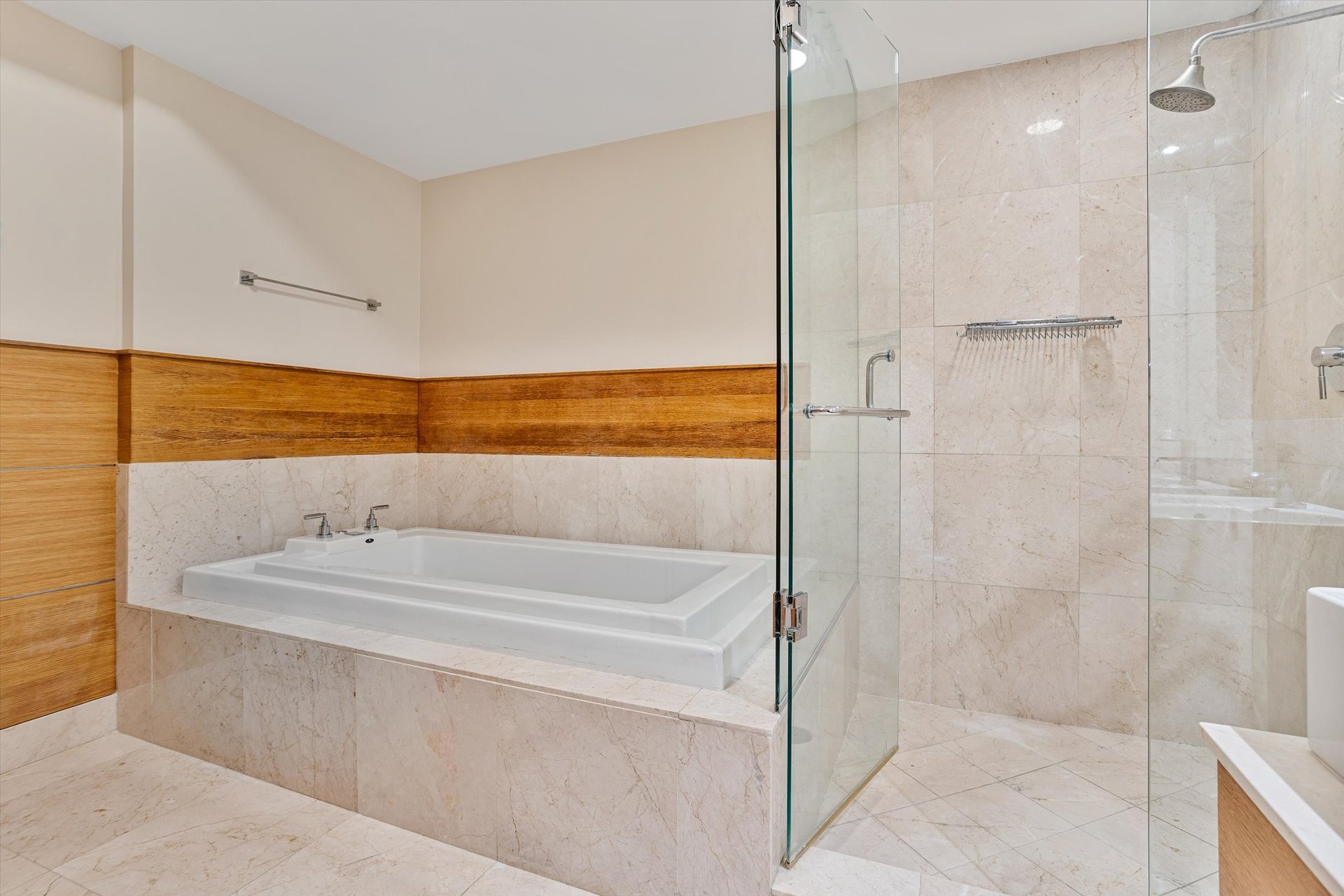 Emerald at Brickell 2105