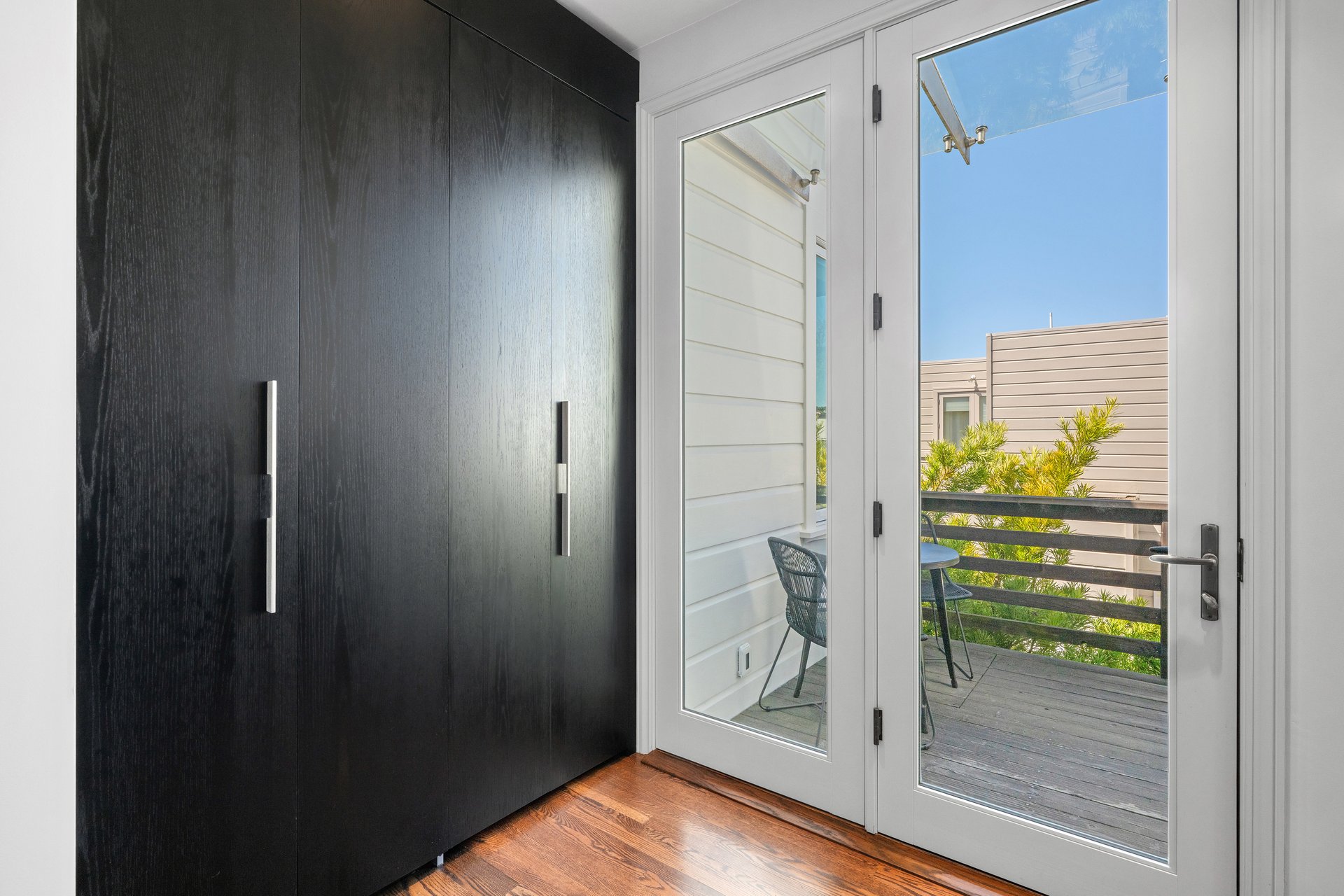 Stylishly Renovated & Palace-Adjacent
