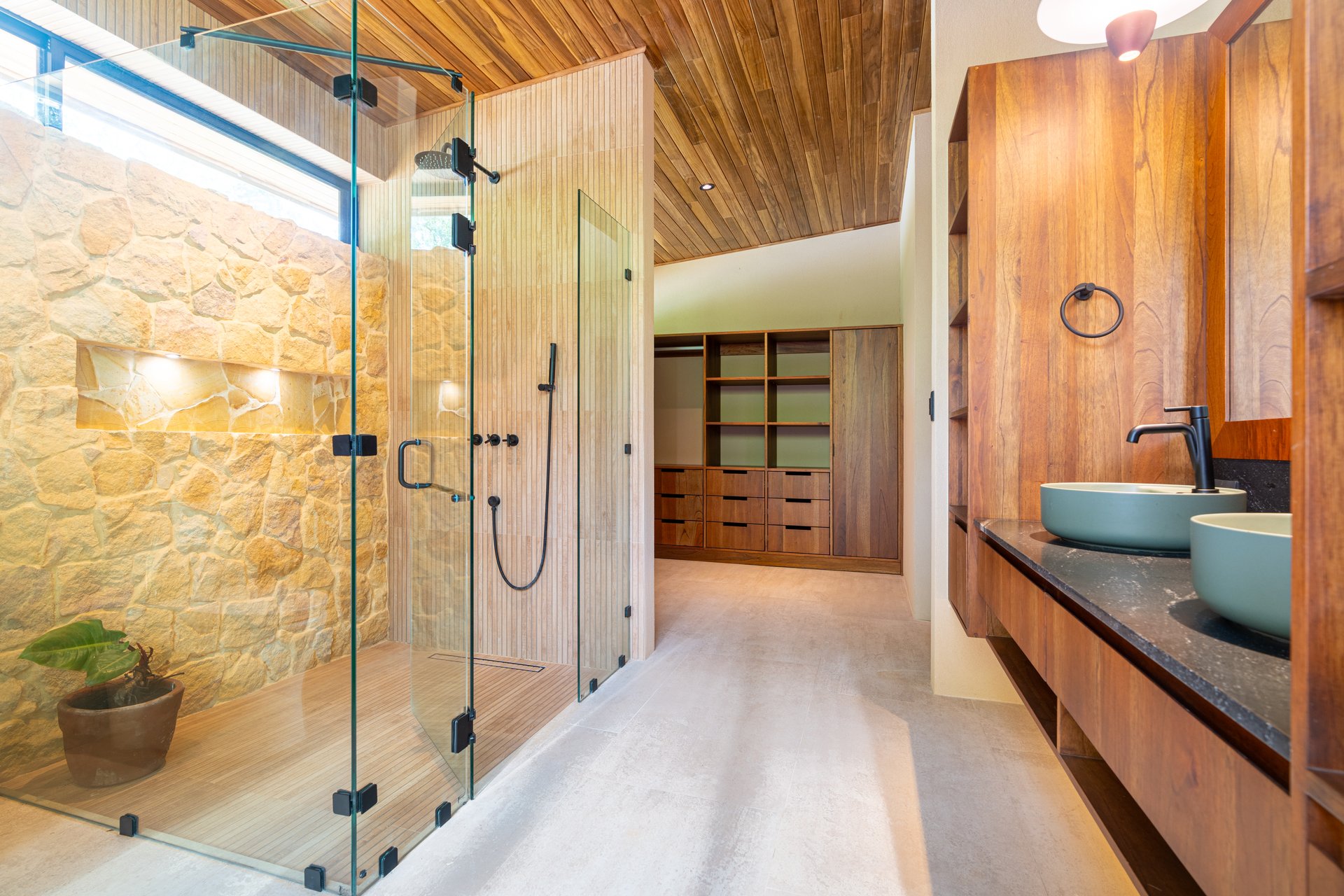 Casa Hamsa - Stunning, Modern Jungle Home in Ojochal