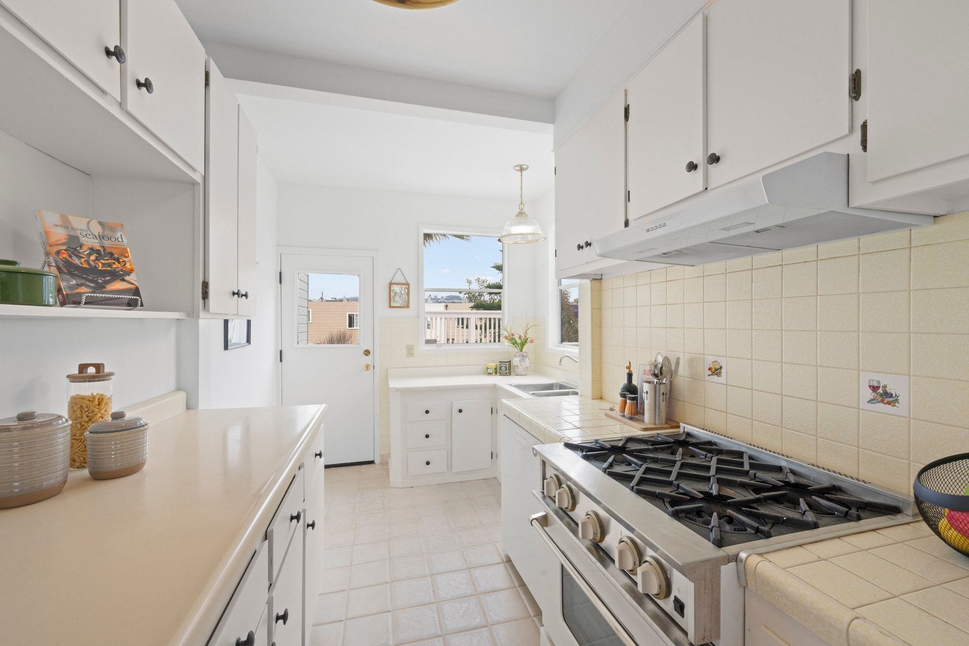 Outer Sunset - Sold 74% Over Asking