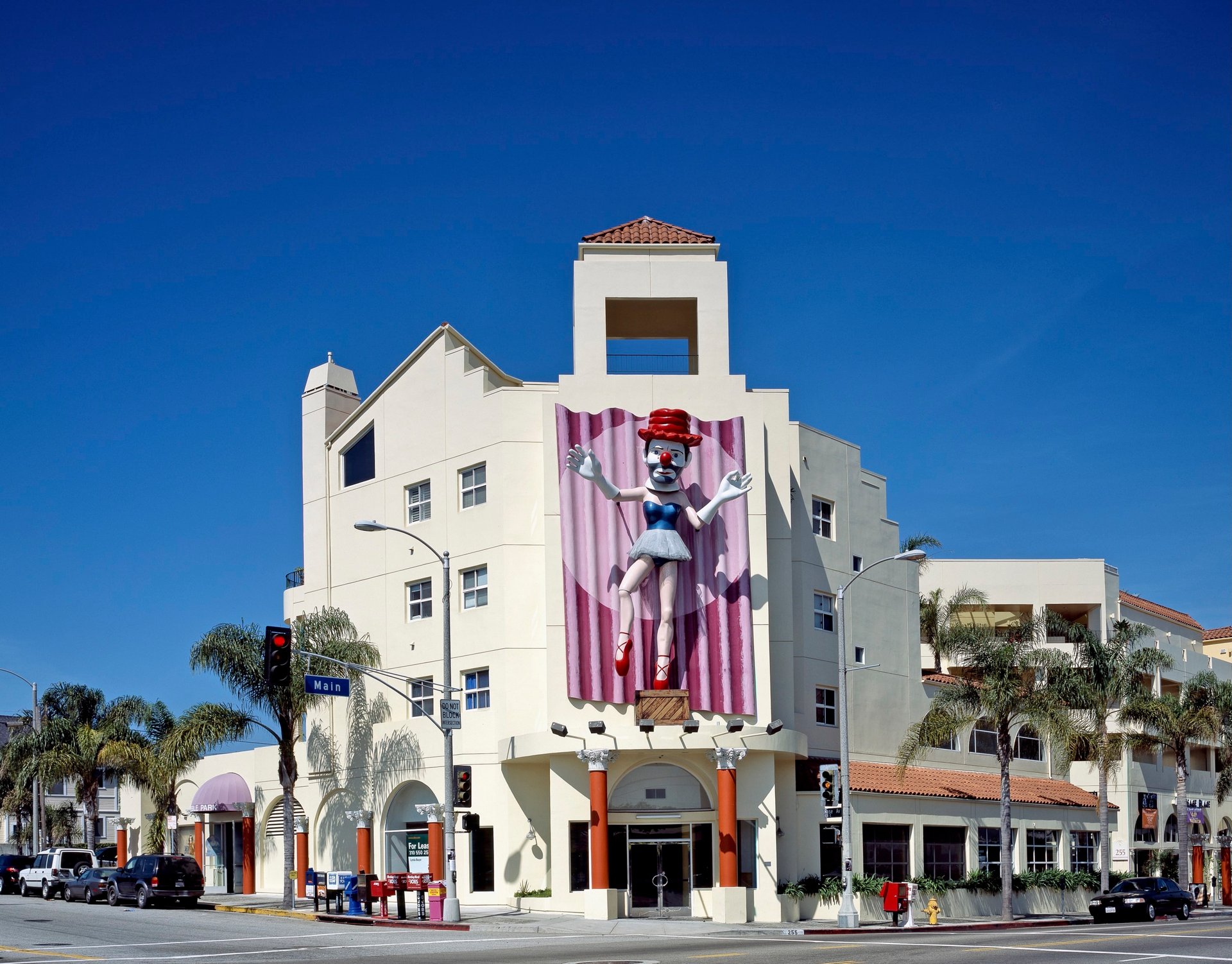 235 Main St #317