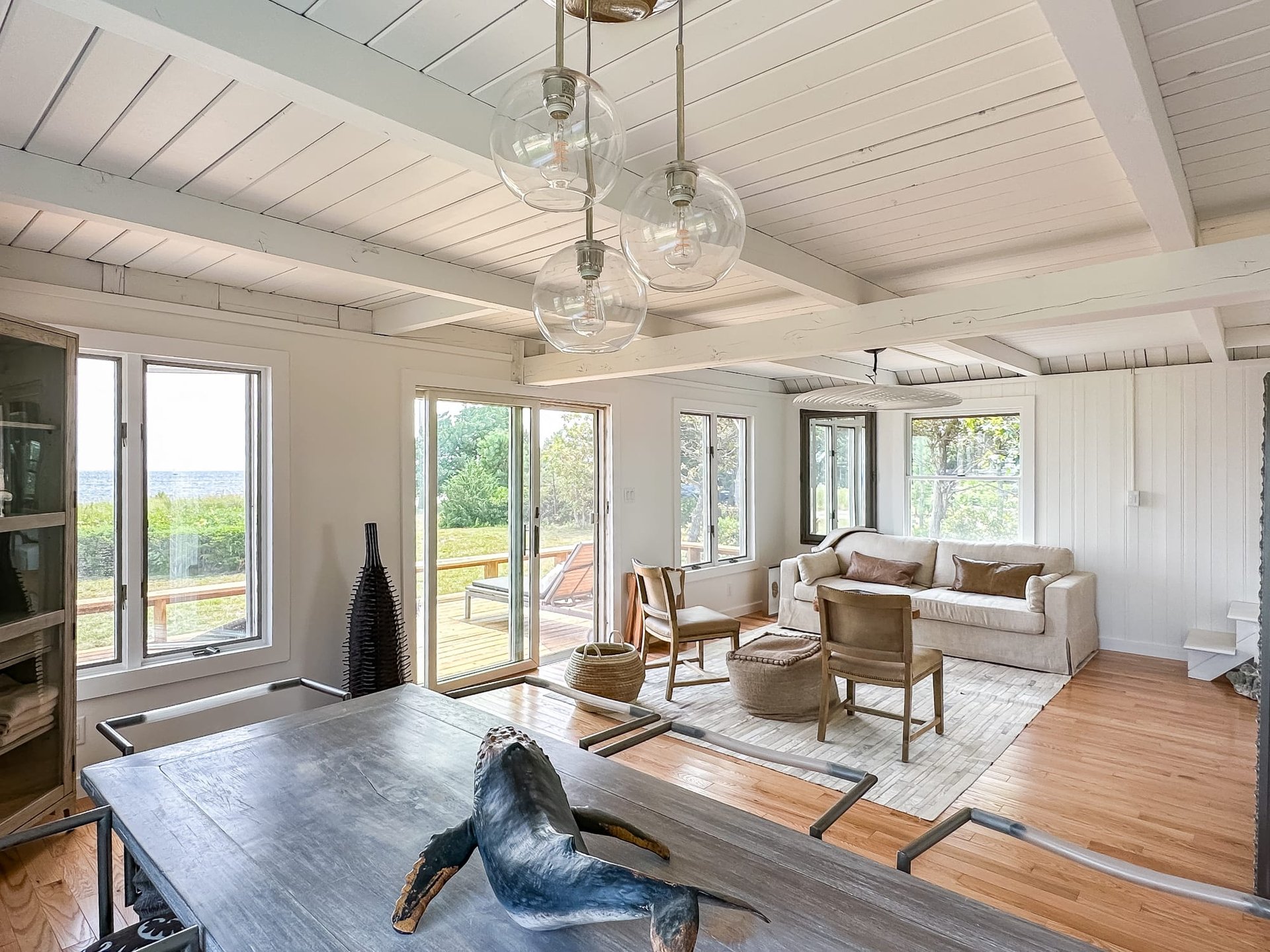 Luxurious East Chop Cottage