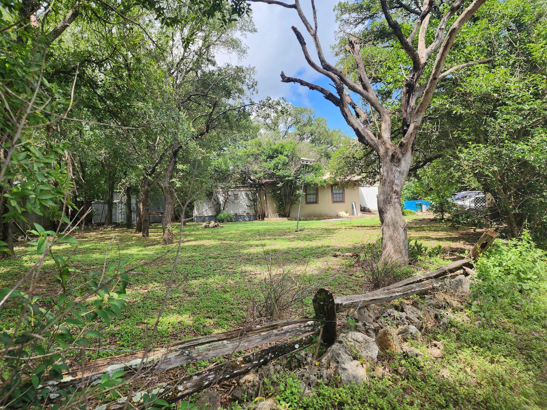 APACHE SHORES OFF MARKET-SELLER FINANCING OFFERED