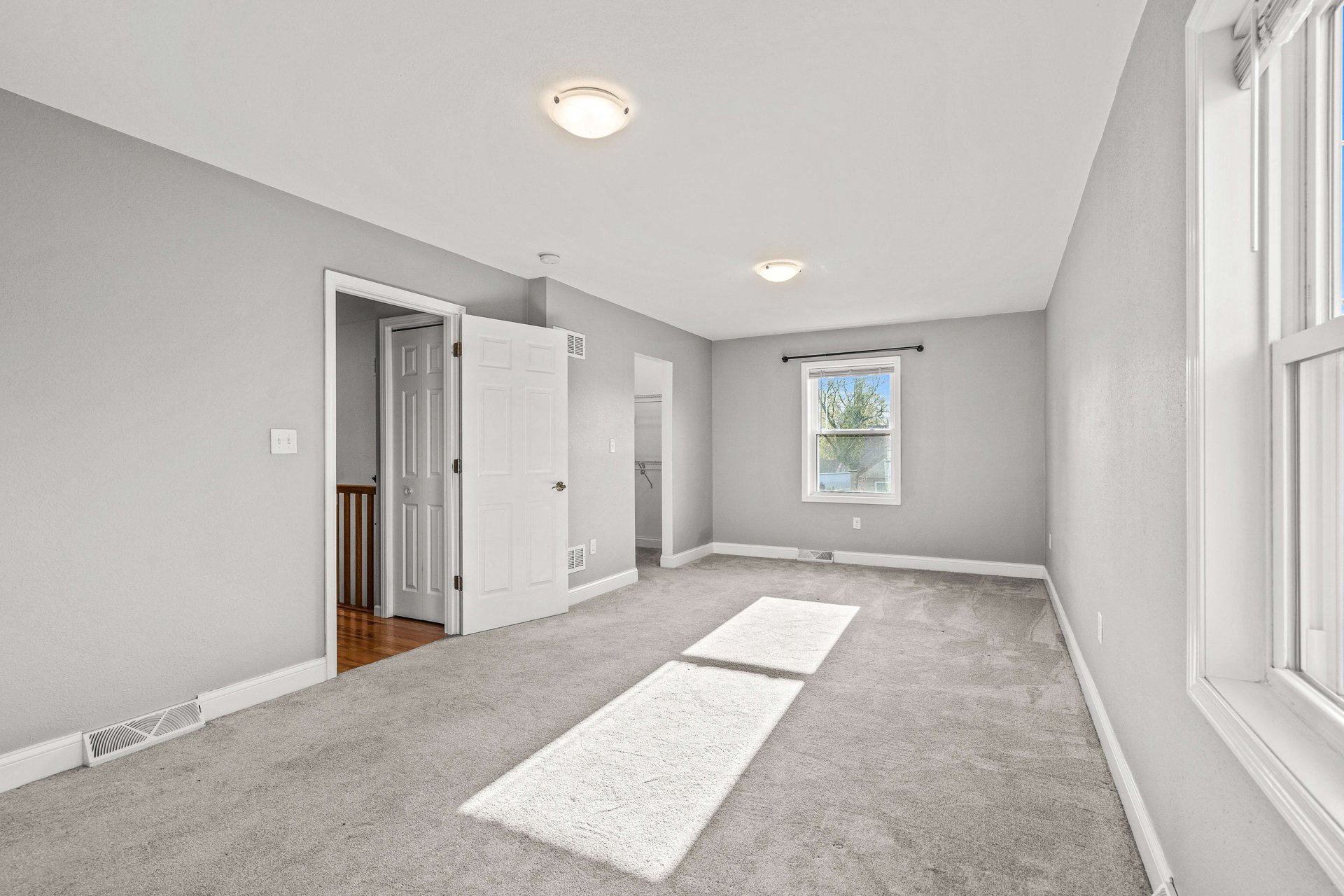 Renovated Bay View Colonial