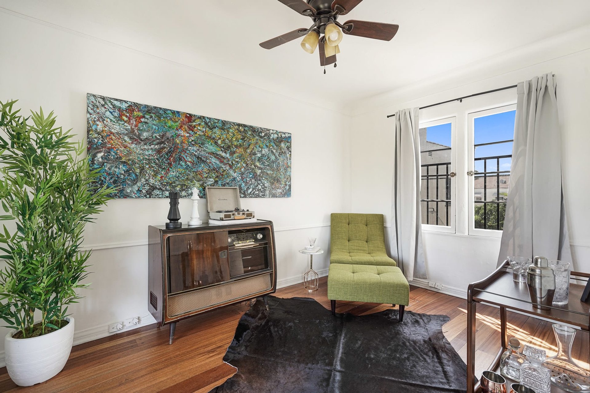 Beautiful Spanish Trophy Duplex in Wilshire Vista