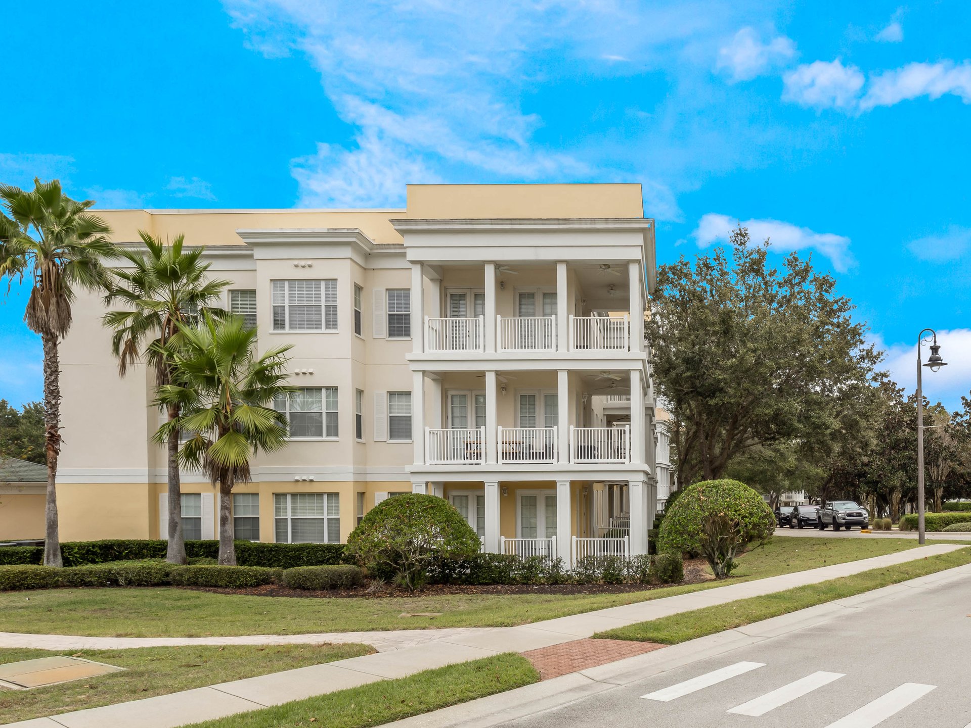 7509 MOURNING DOVE CIRCLE #303