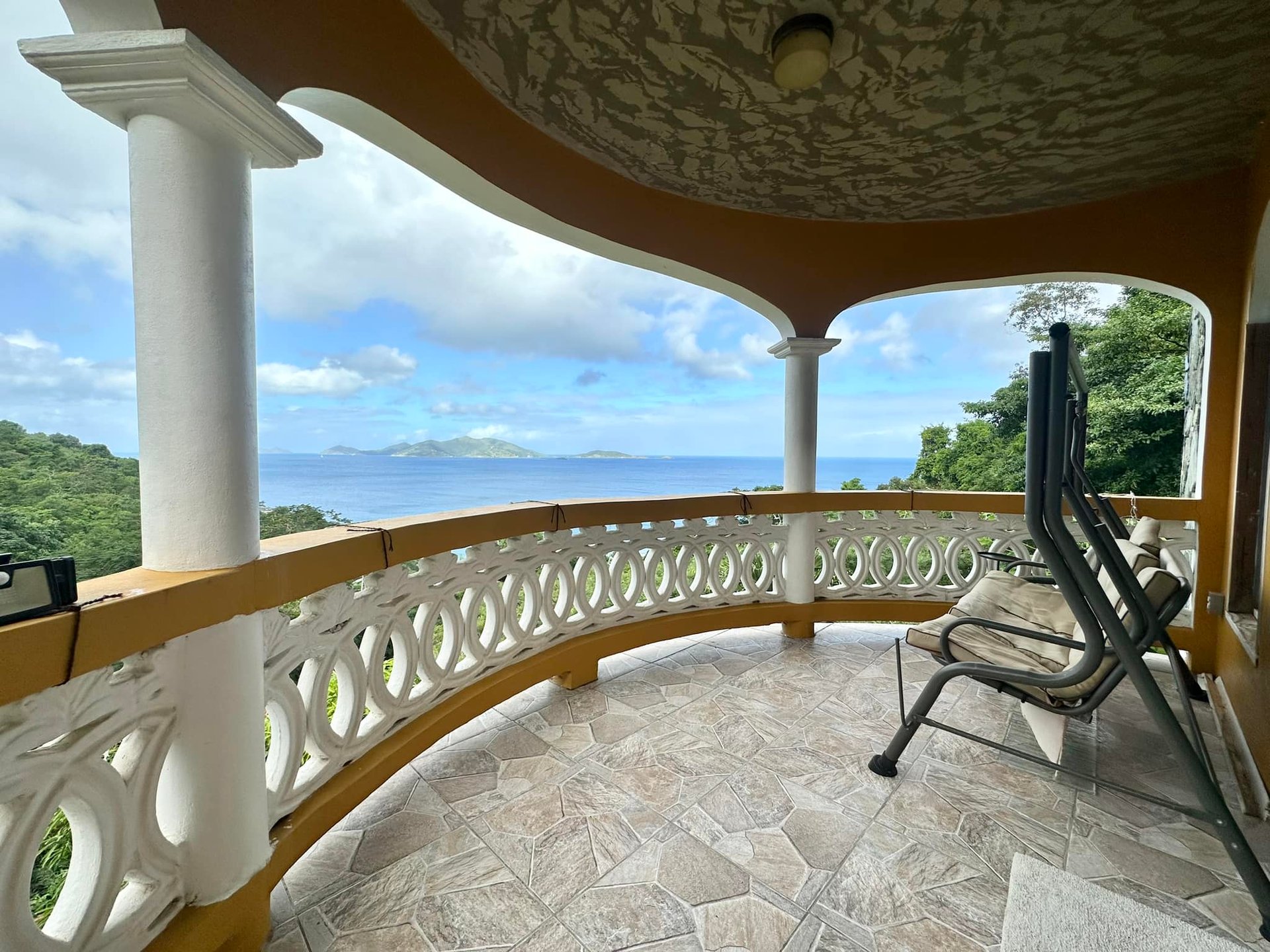 884 Carrot Bay 3 Bedroom Apartment