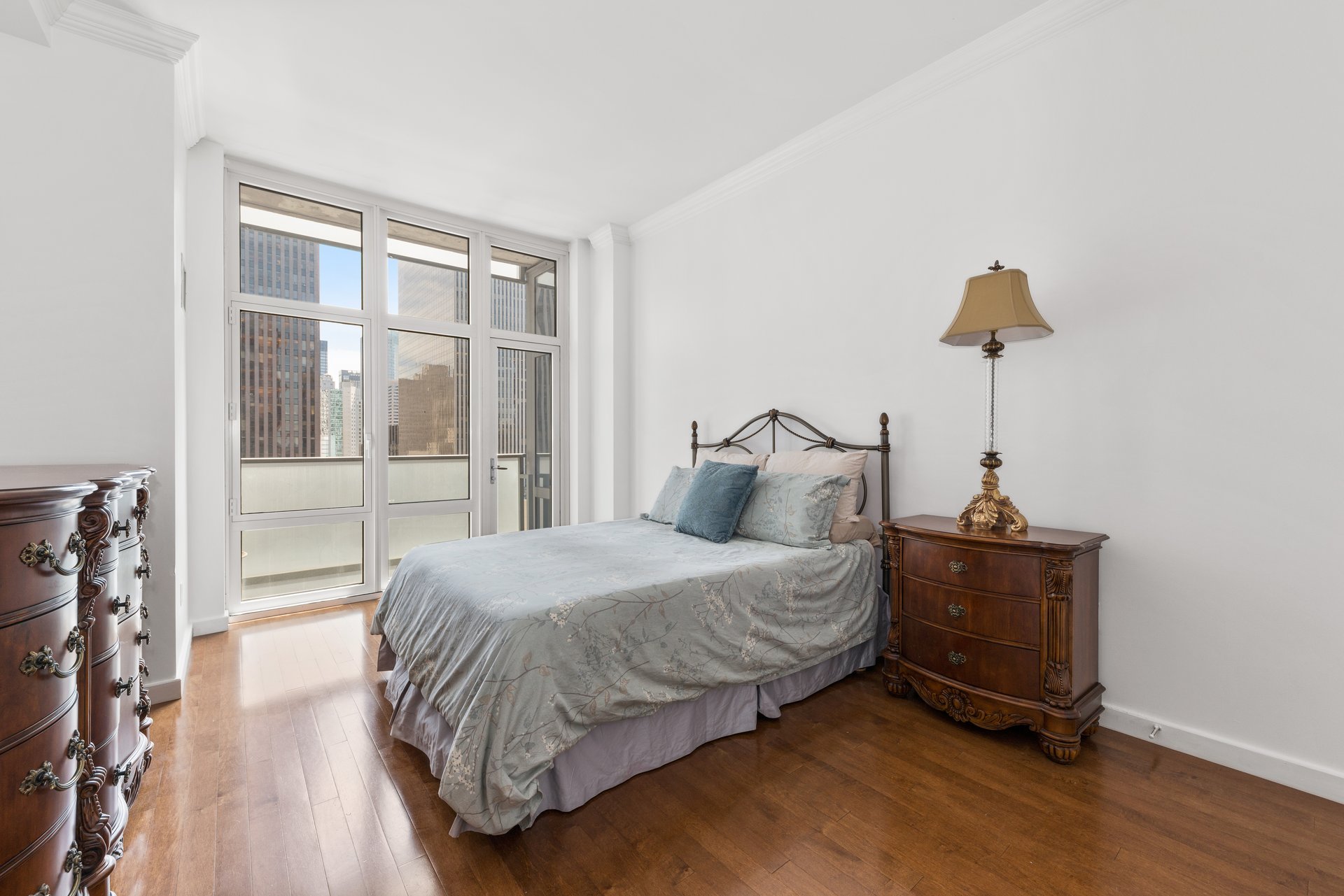 Luxury convertible two-bedroom penthouse suite!