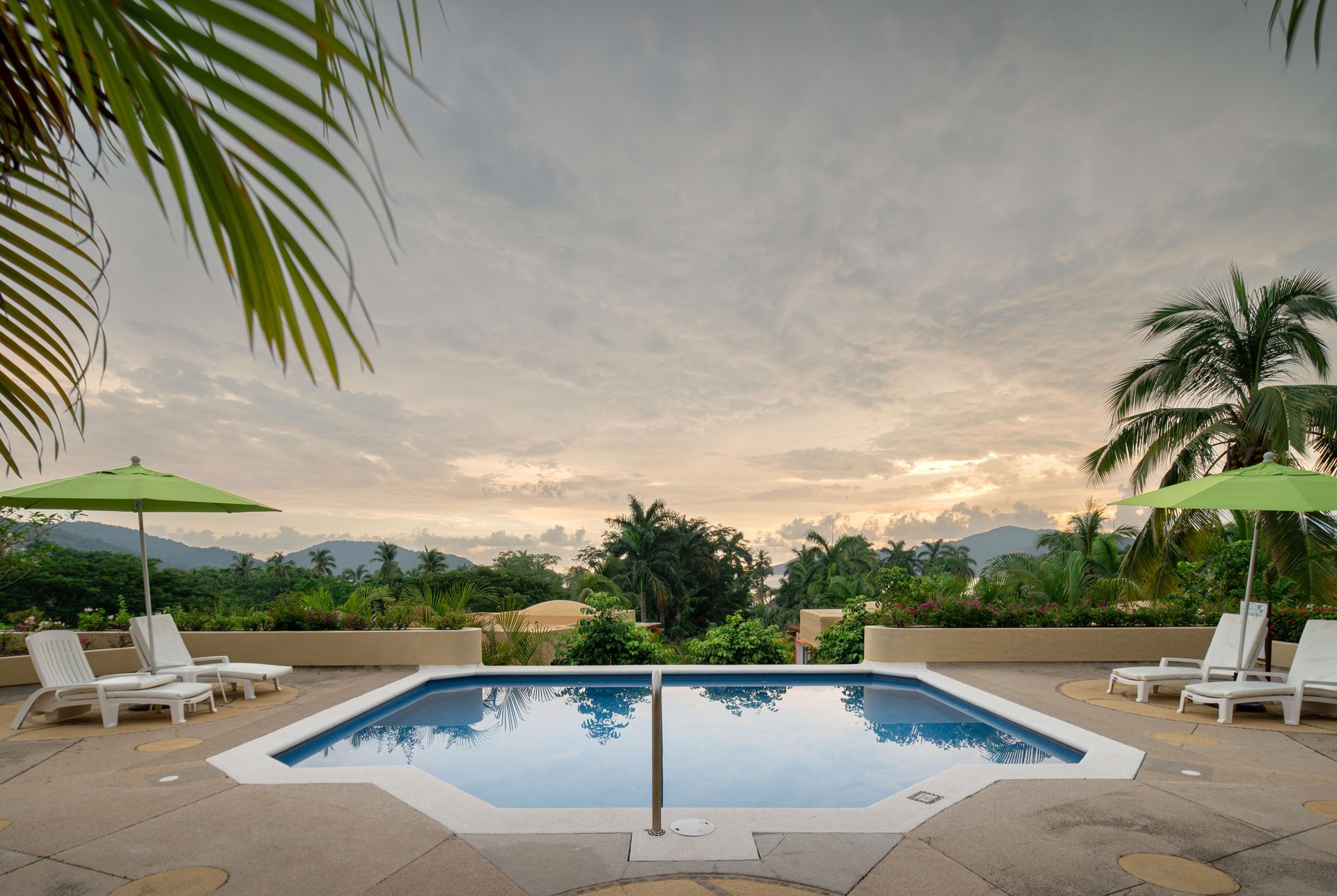 Villa del Sol 10 C (2 Story Penthouse)