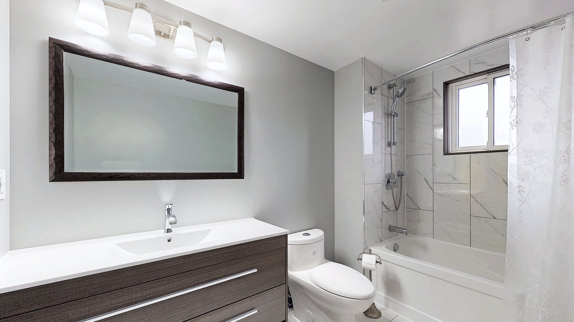 36 Jayfield Rd - Upper Unit