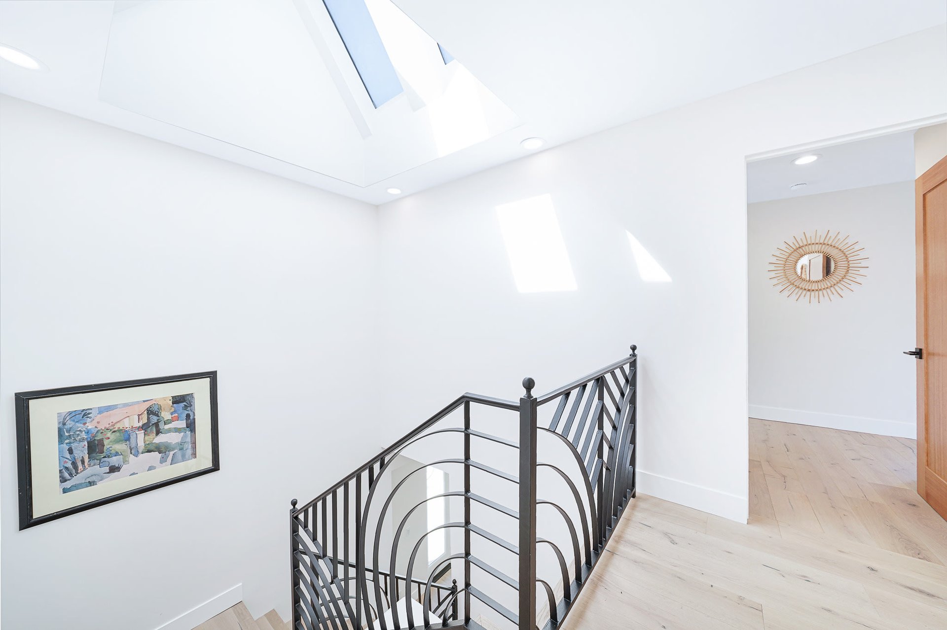 Immaculate & Turnkey Contemporary Home in Hollywood Hills