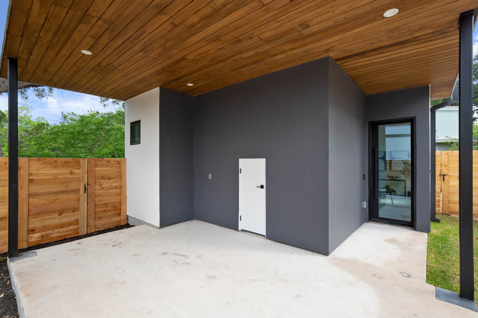 1008 W Annie St. #B