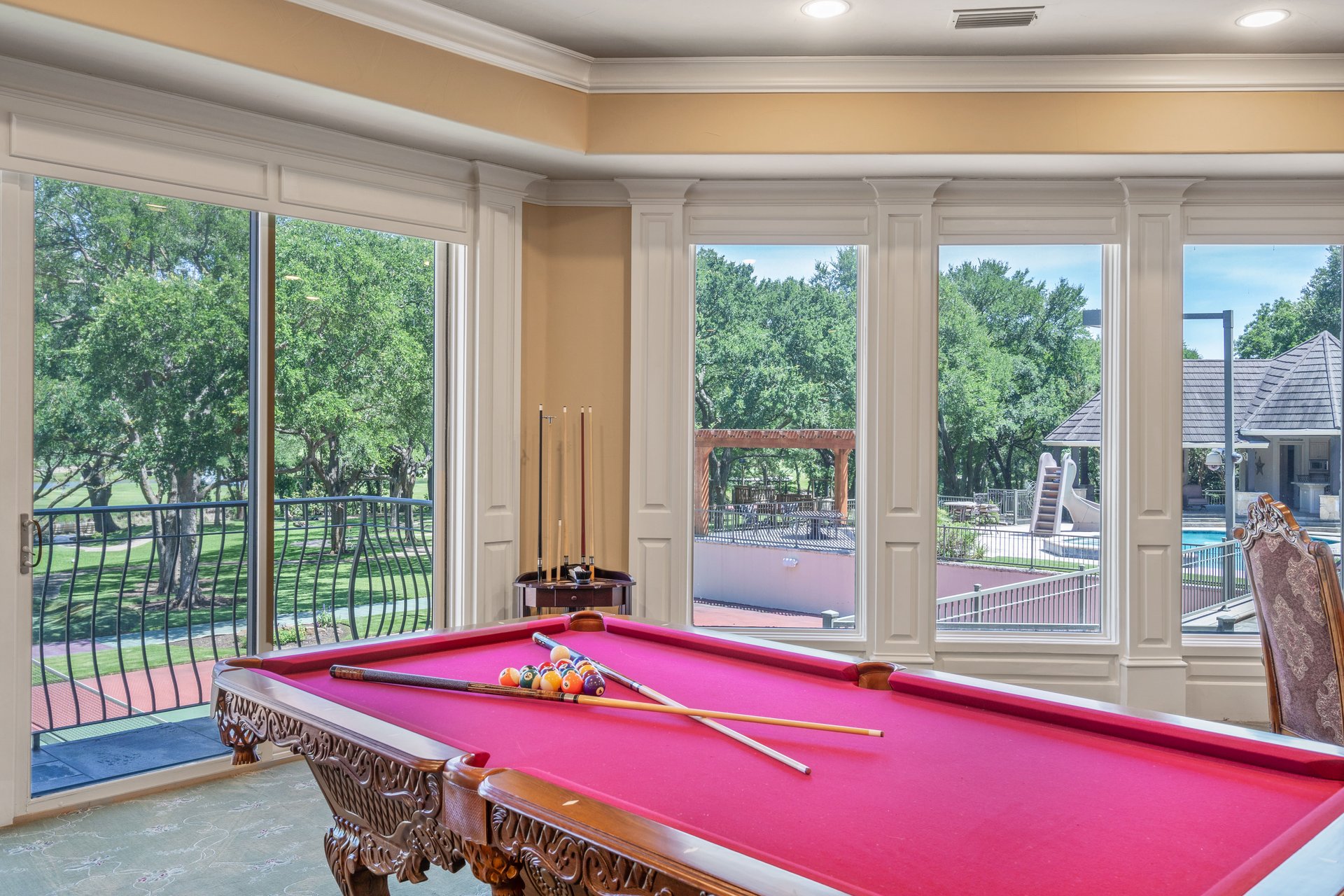 3 Acre Willow Bend Country Golf Course View!