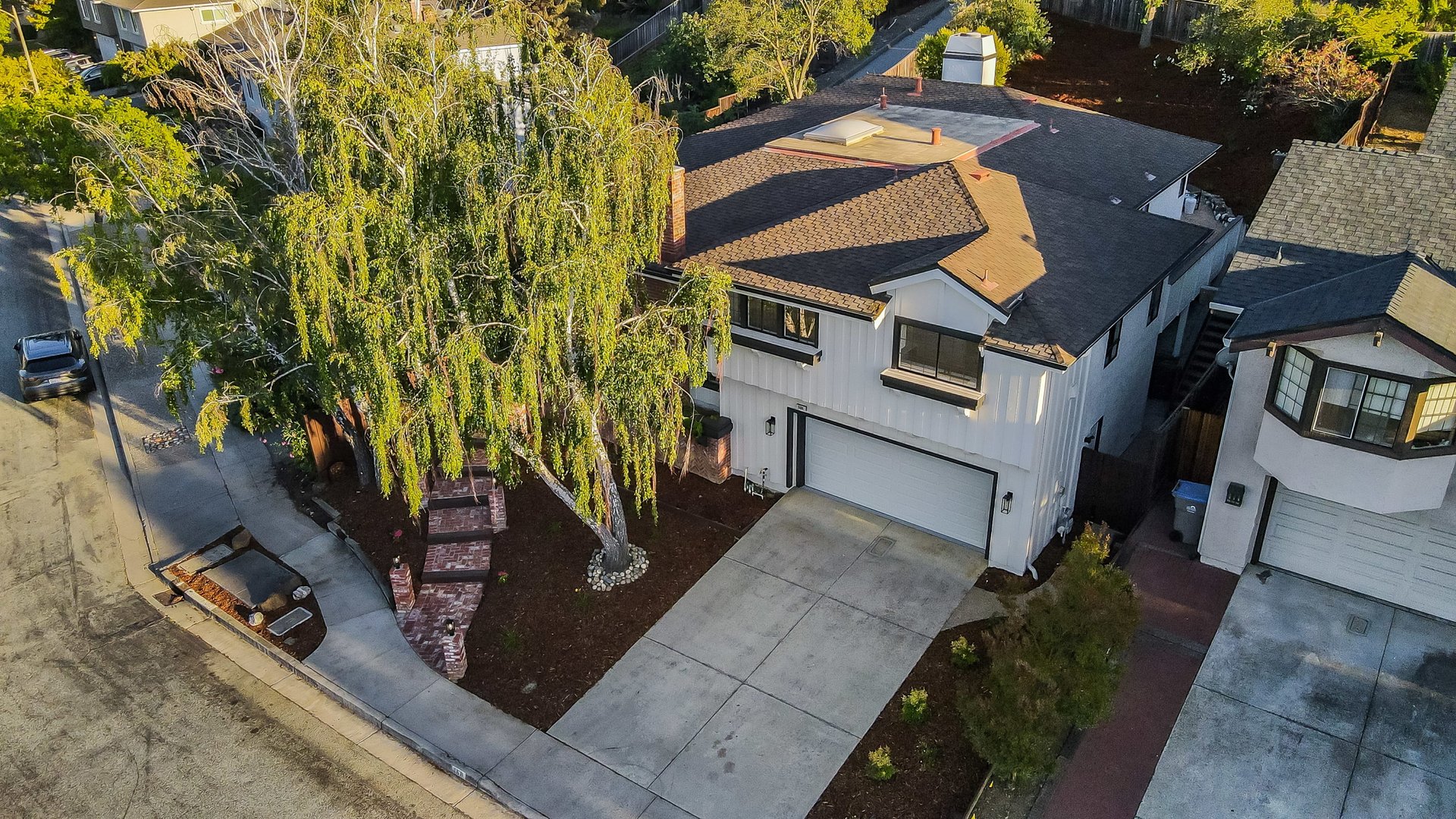 968 Foothill Drive