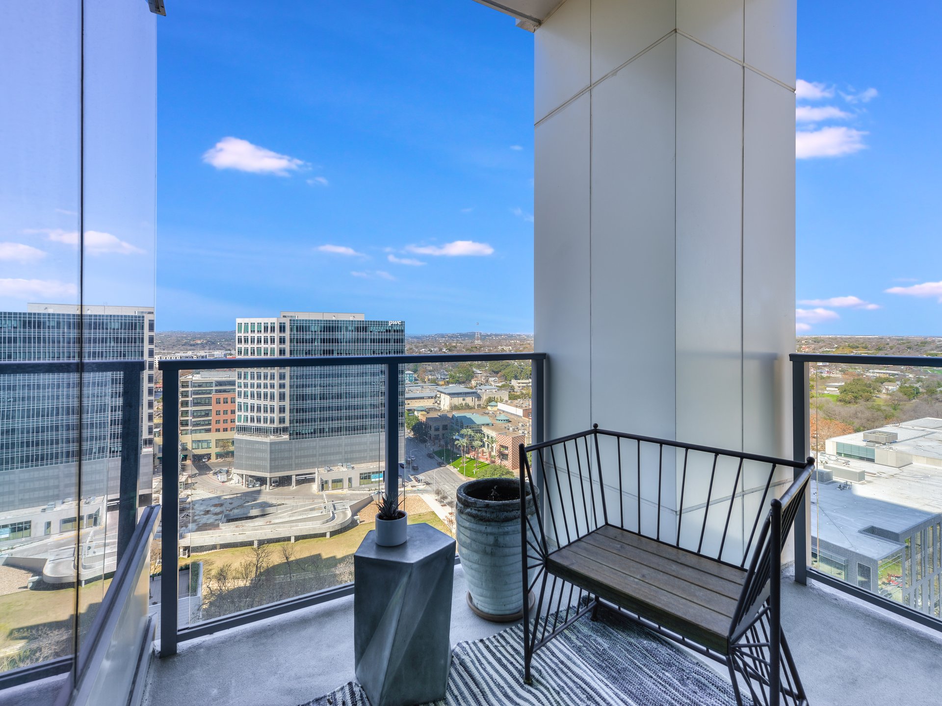 Fifth & West, #1704