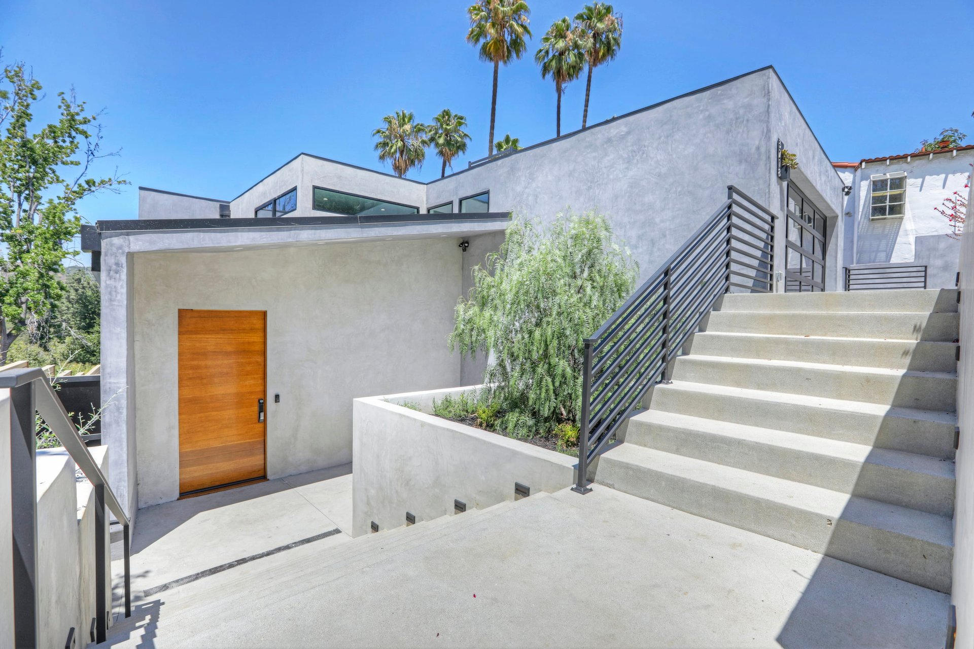  3718 Prestwick Drive