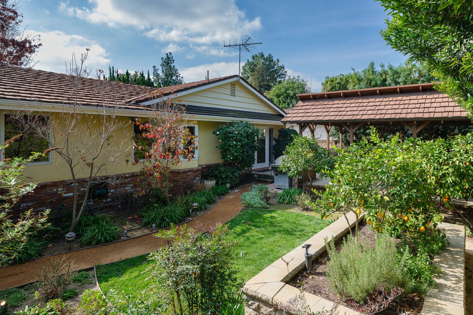 525 Verner Circle