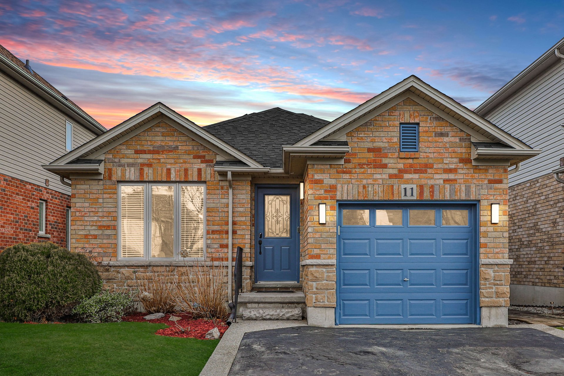 11 Topaz St