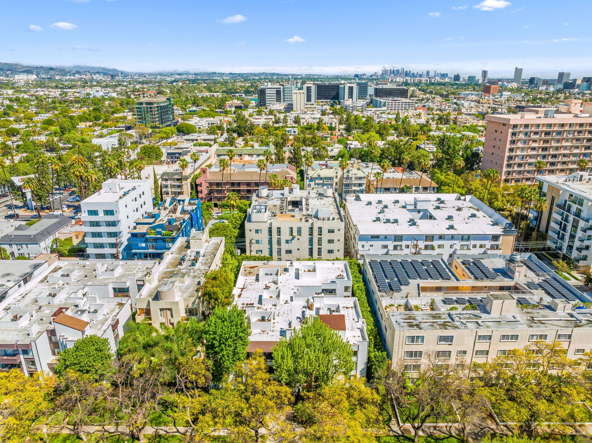 406 N Oakhurst Dr #105, Beverly Hills