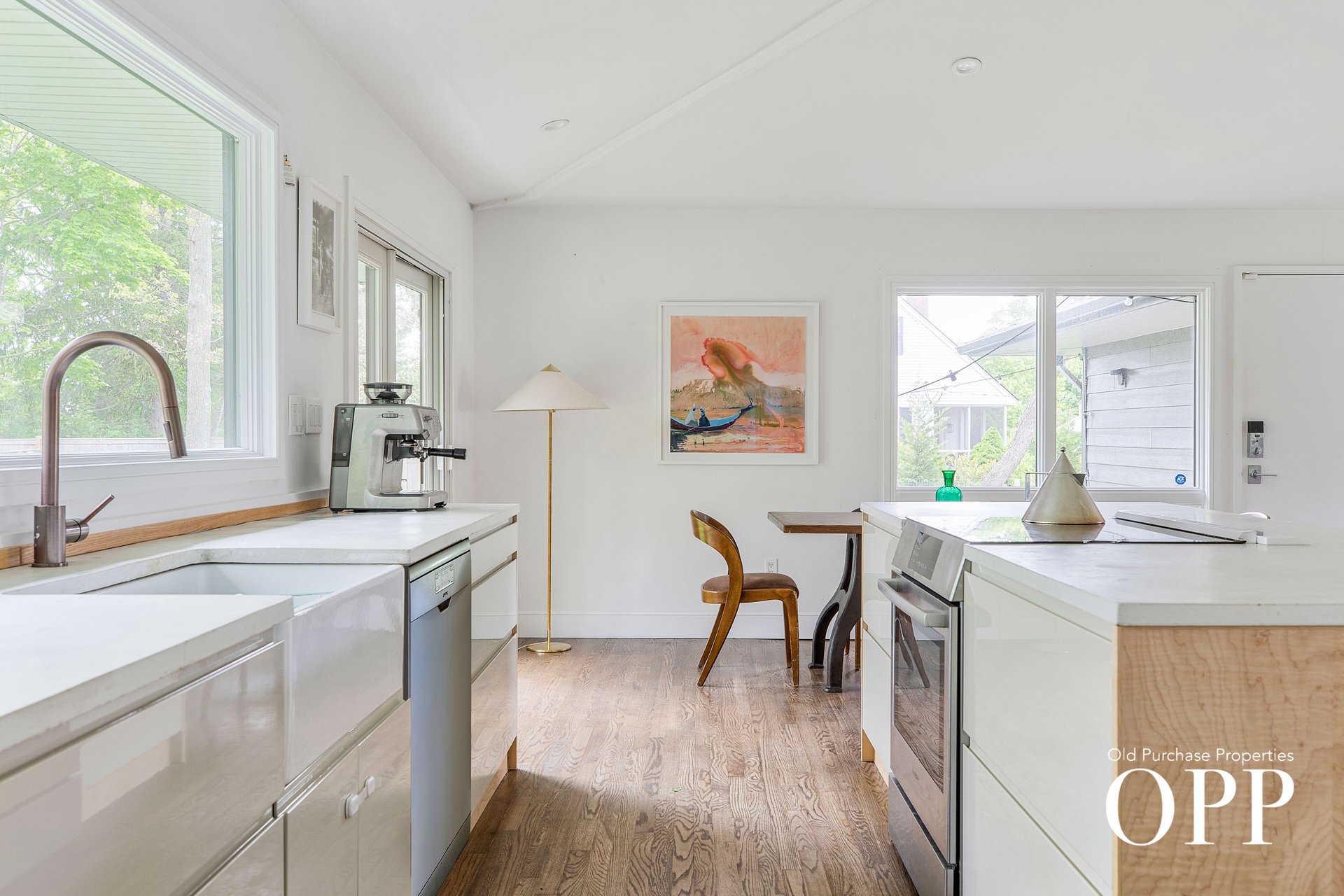 HIGHEST SALE ON HIGHVIEW BOULEVARD