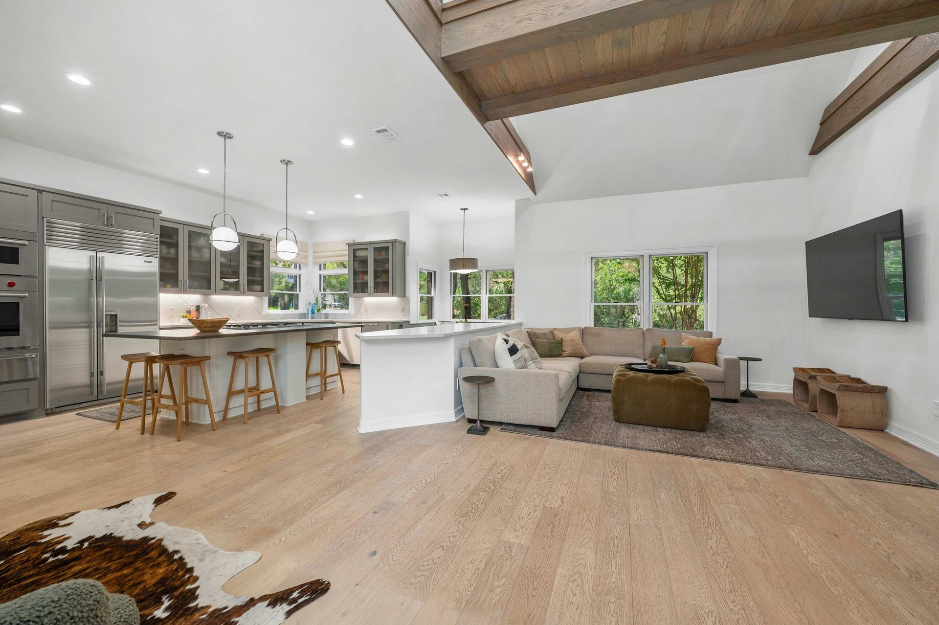 2928 Chatelaine Drive