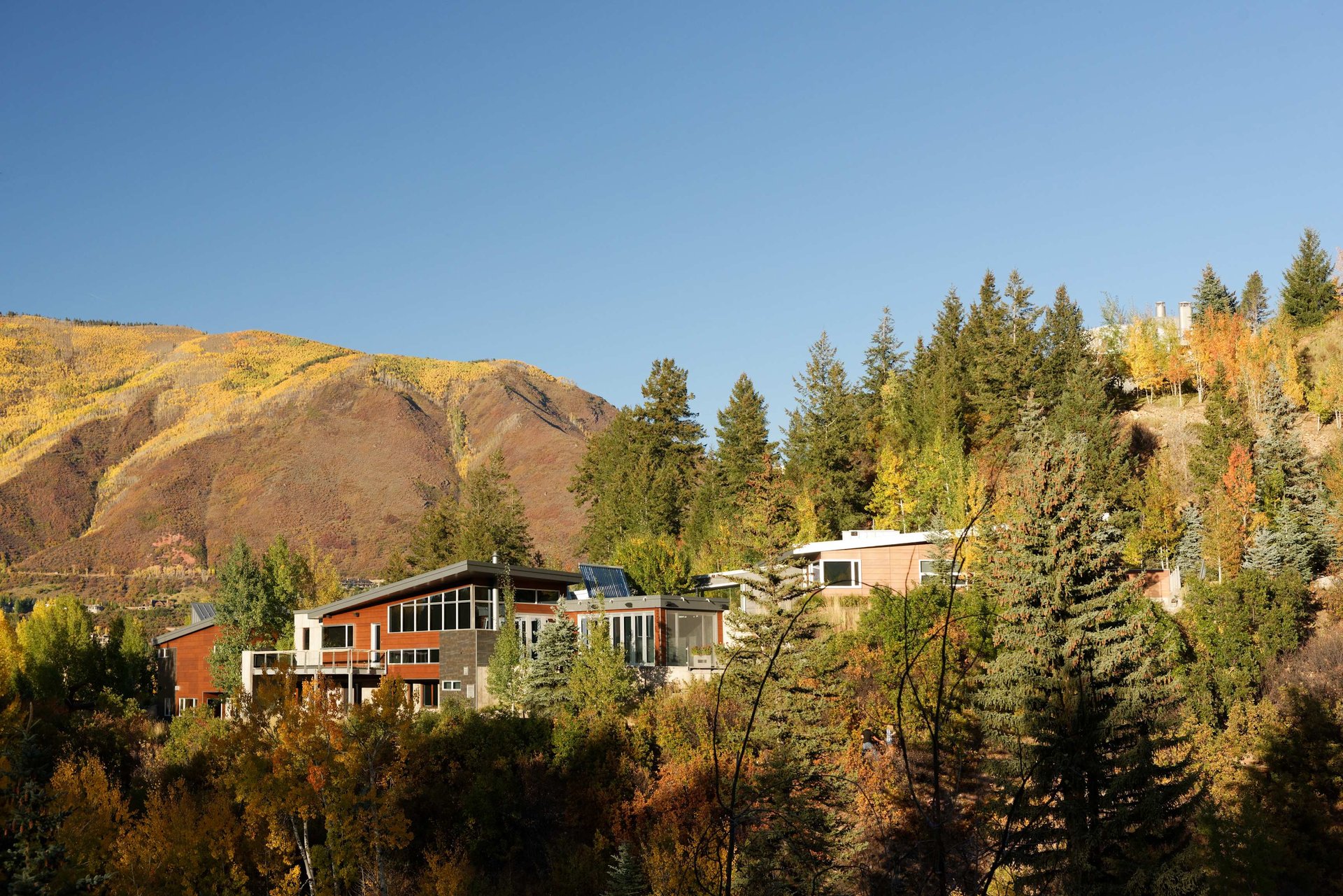 Beautiful 8 Bedroom Home in Aspen 
