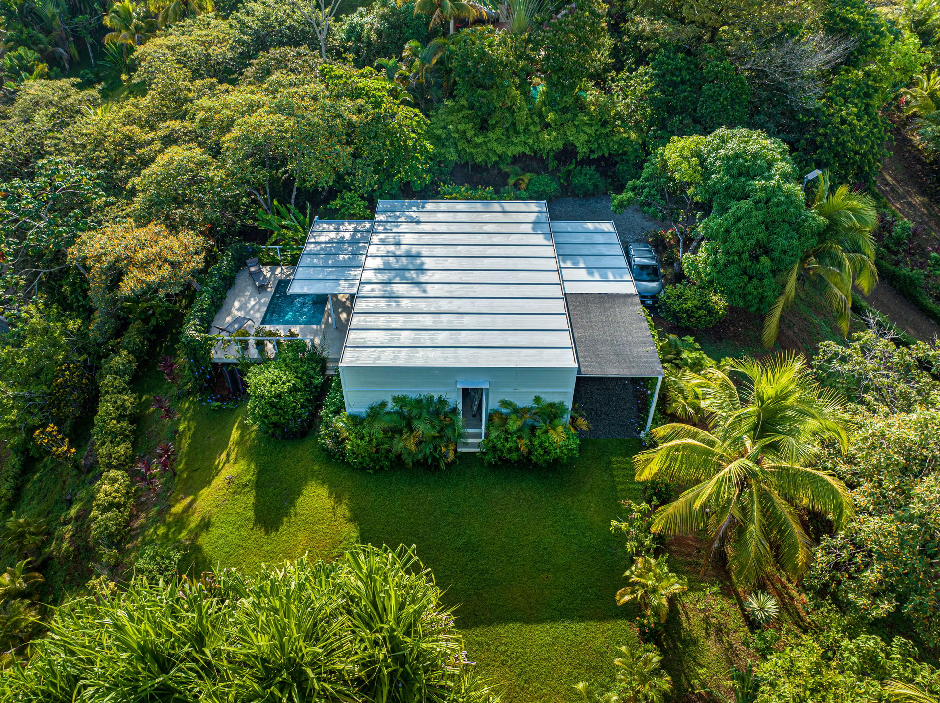 Casa Las Palmeras, Stunning Mountain and Ocean View Home